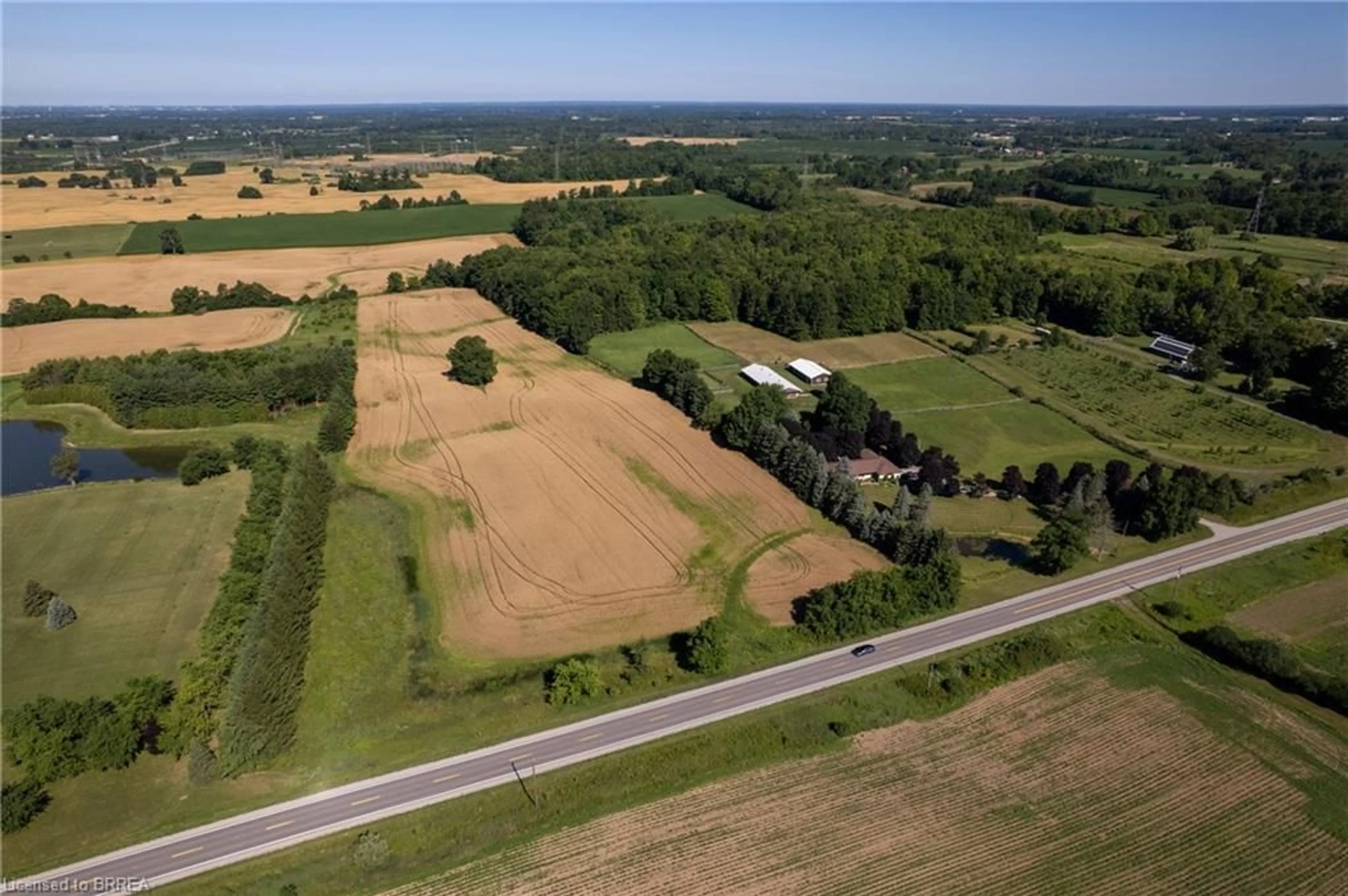 A pic from outside/outdoor area/front of a property/back of a property/a pic from drone, unknown for 269 Brant County Road 22, Onondaga Ontario L9G 3L1