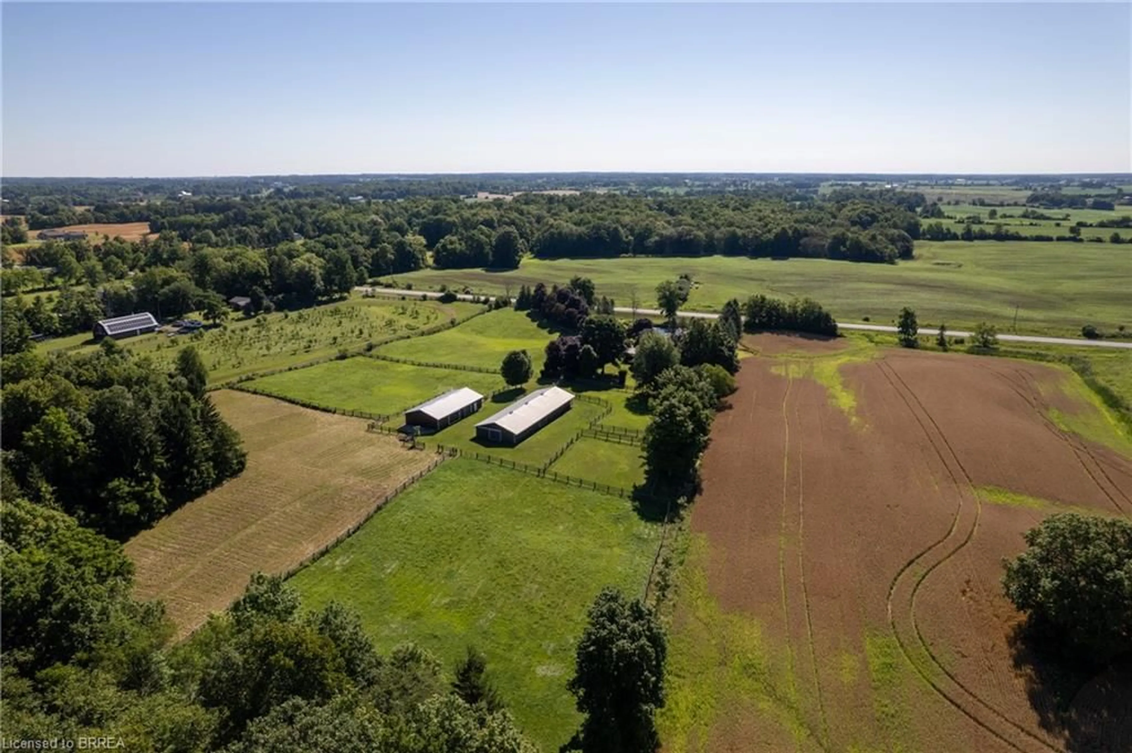 A pic from outside/outdoor area/front of a property/back of a property/a pic from drone, unknown for 269 Brant County Road 22, Onondaga Ontario L9G 3L1