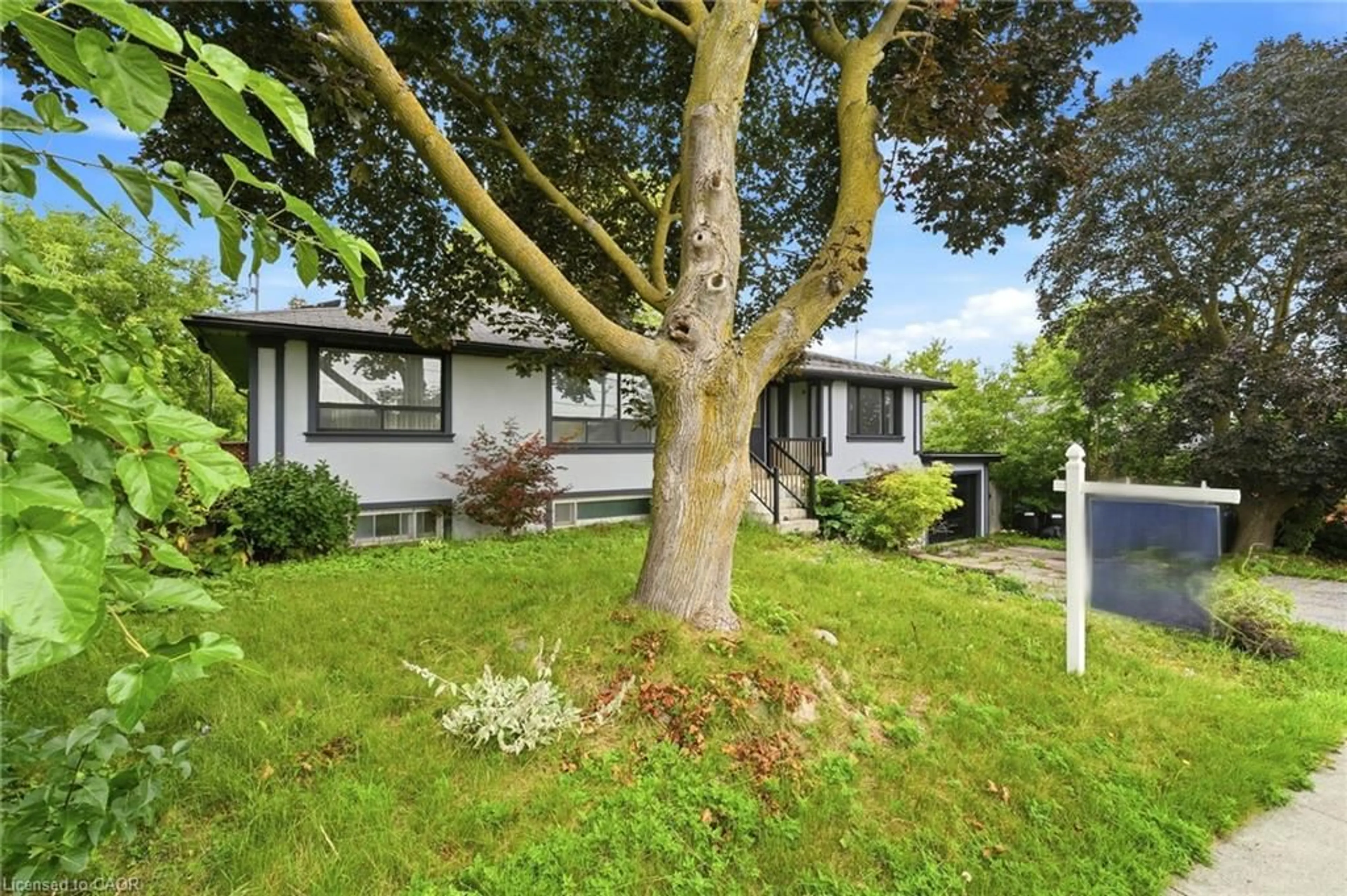 Unknown for 194 Simcoe Rd, Bradford West Gwillimbury Ontario L3Z 1Y9