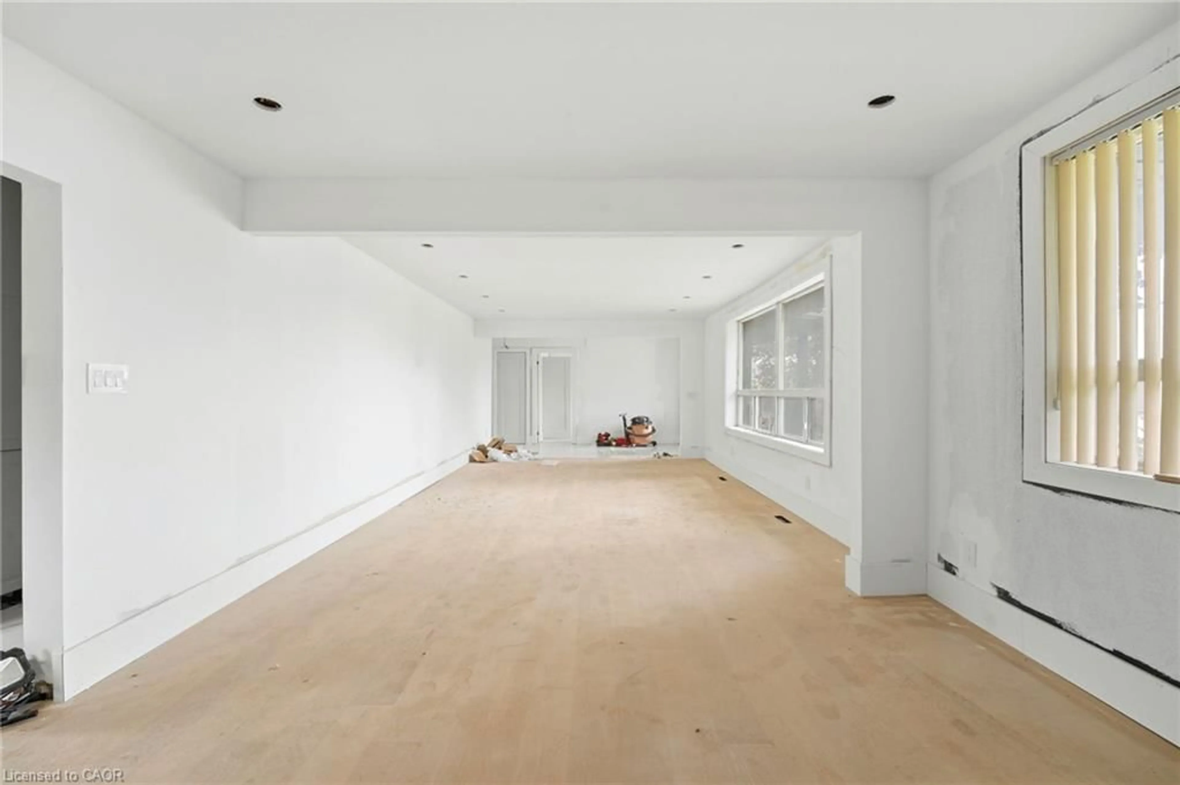 A pic of a room for 194 Simcoe Rd, Bradford West Gwillimbury Ontario L3Z 1Y9