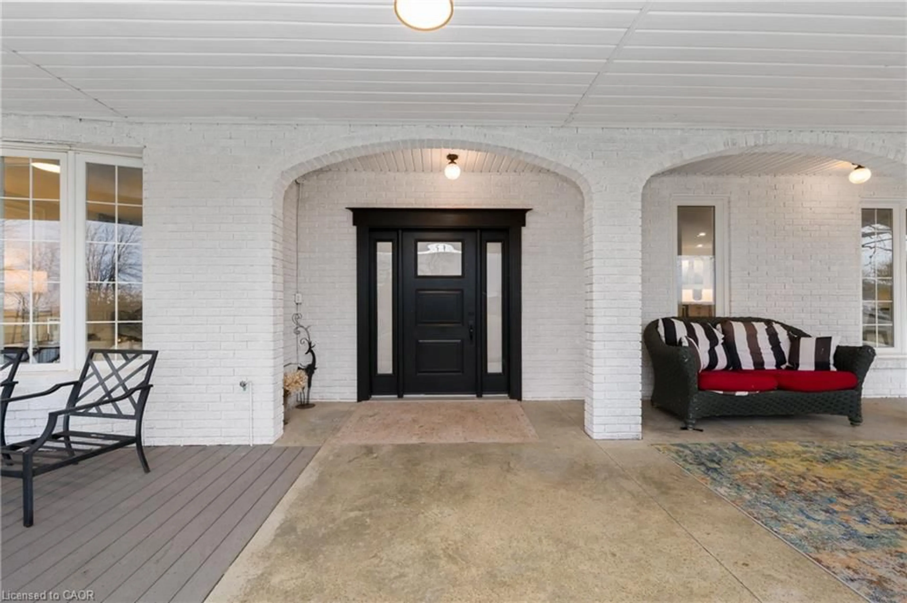 Indoor entryway for 501 Concession Rd 2, Cayuga Ontario N0A 1E0
