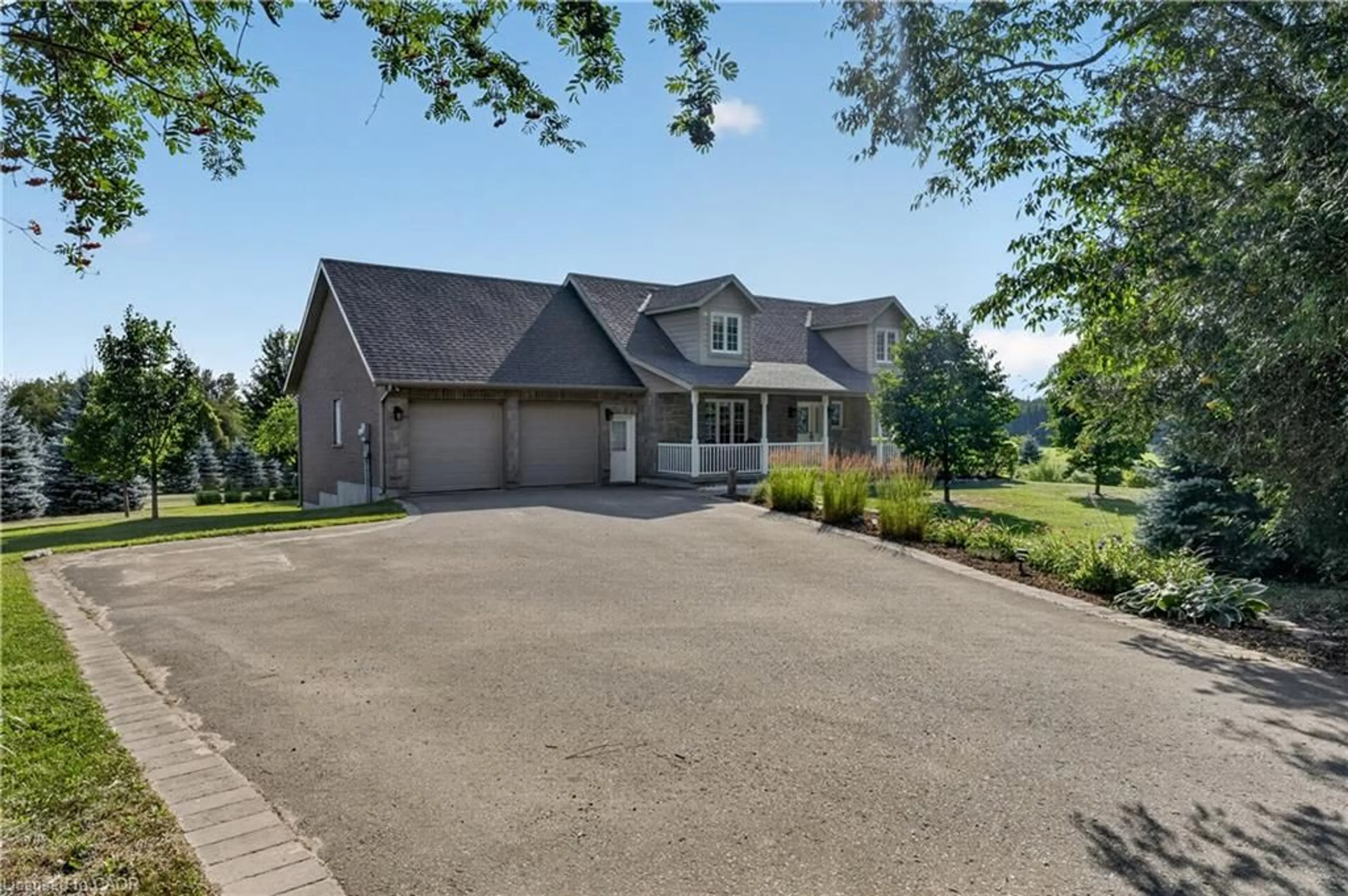 A pic from outside/outdoor area/front of a property/back of a property/a pic from drone, unknown for 5767 Tenth Line, Erin Ontario N0B 1T0