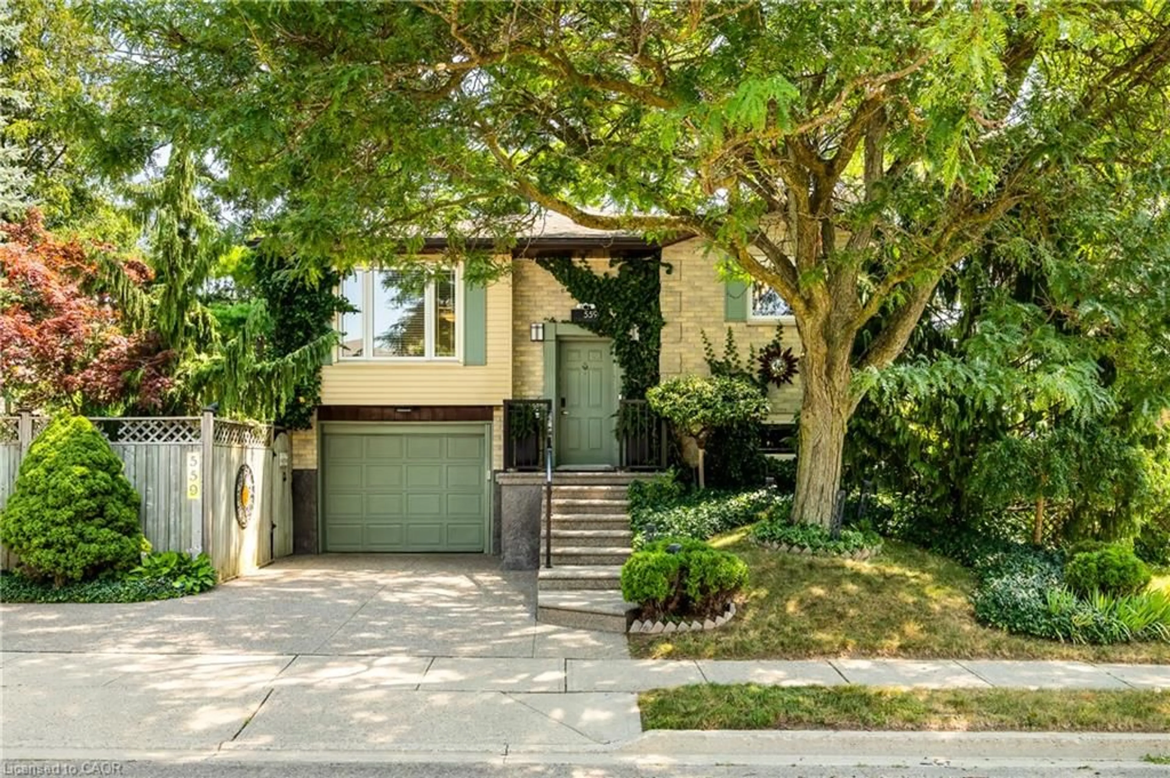 Home with brick exterior material, street for 559 Halberstadt Cir, Cambridge Ontario N3H 5J5