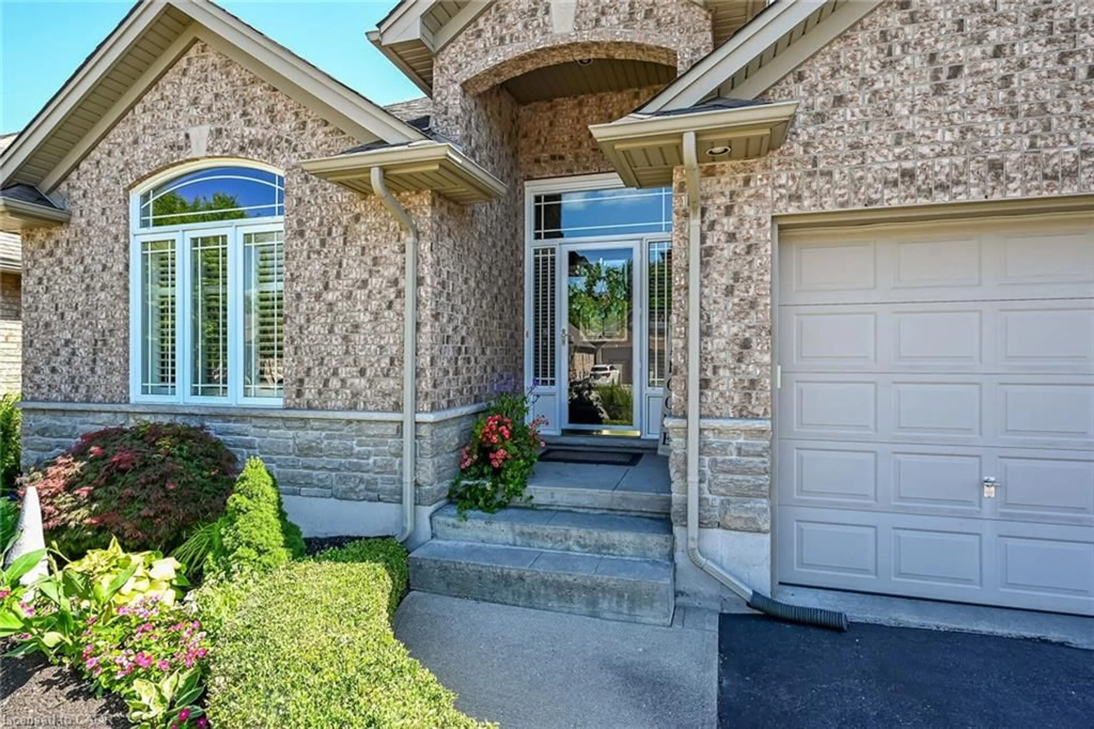Unknown for 108 Willowdale Cres, Port Dover Ontario N0A 1N5
