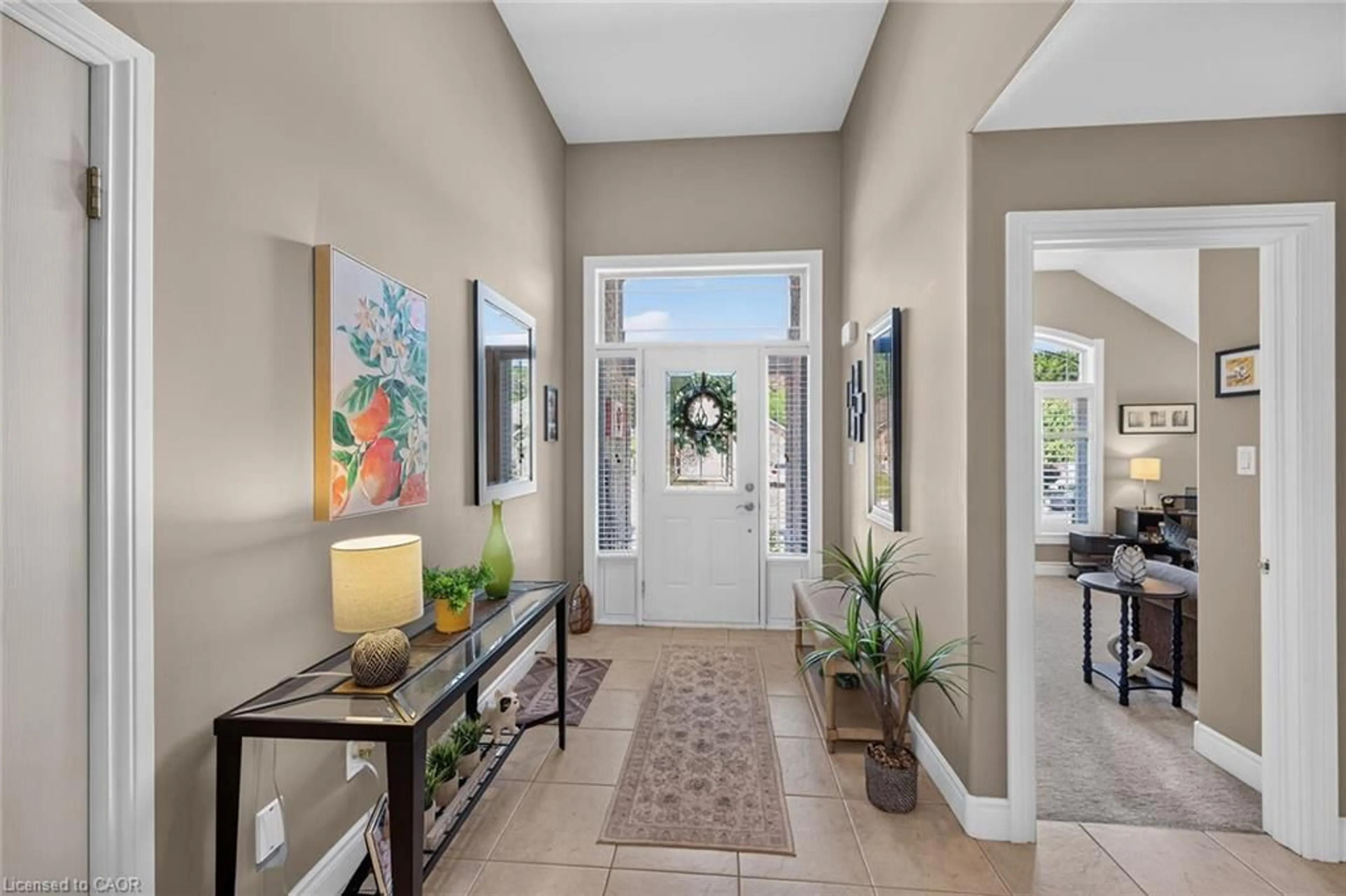 Indoor entryway for 108 Willowdale Cres, Port Dover Ontario N0A 1N5