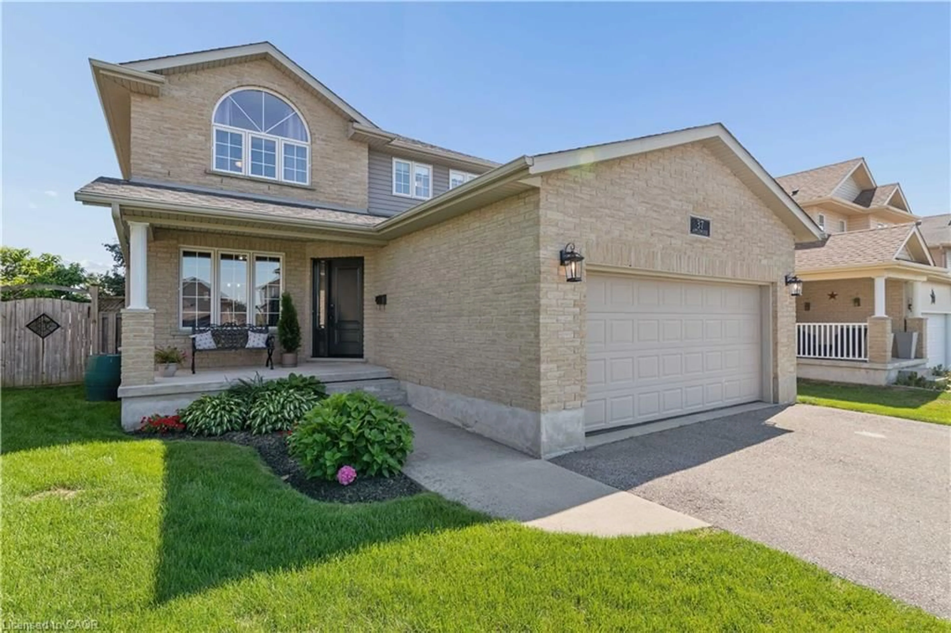 Home with brick exterior material, street for 37 Applewood St, Plattsville Ontario N0J 1S0