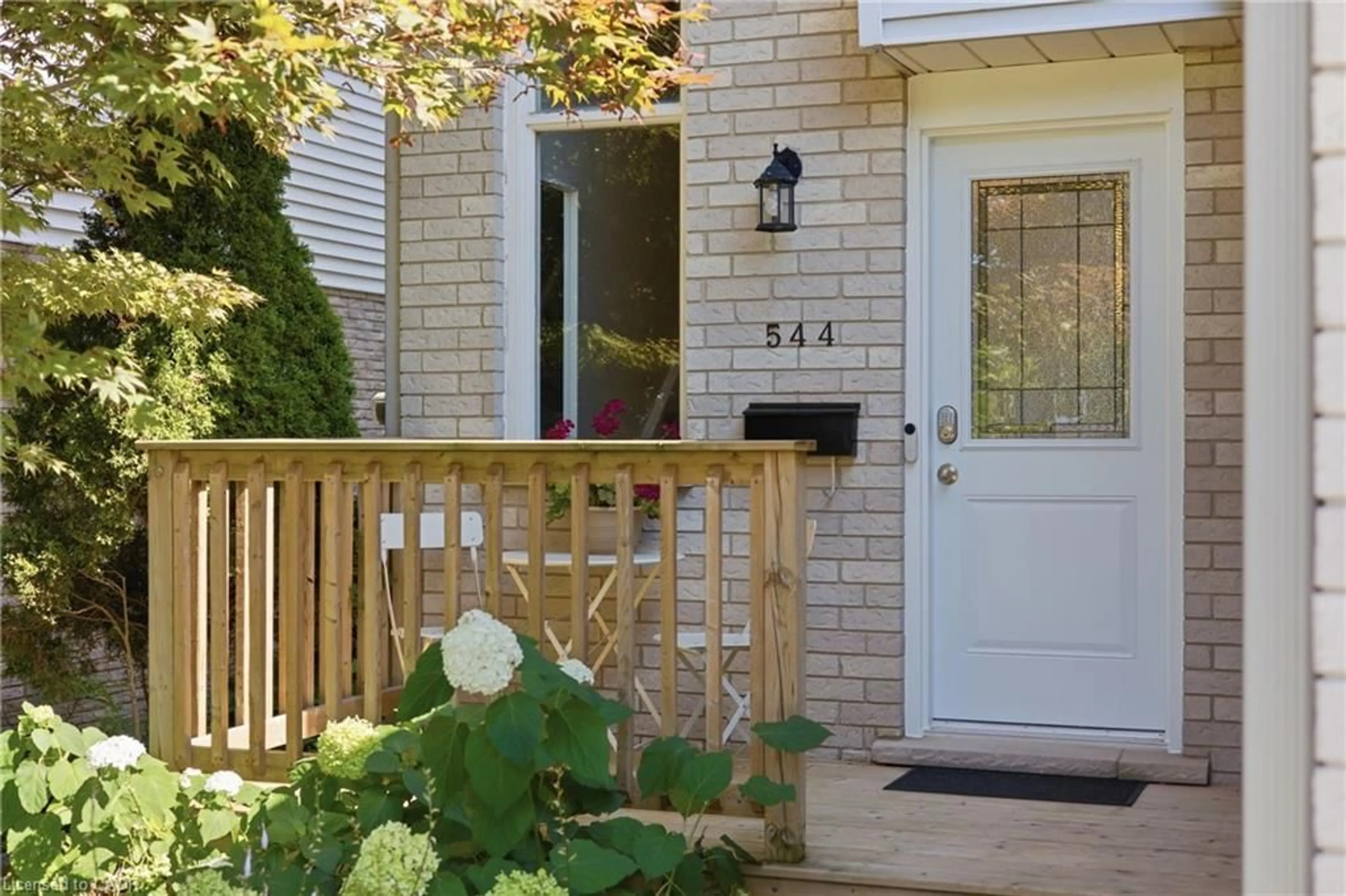 Patio, street for 544 Drummerhill Cres, Waterloo Ontario N2T 1G4