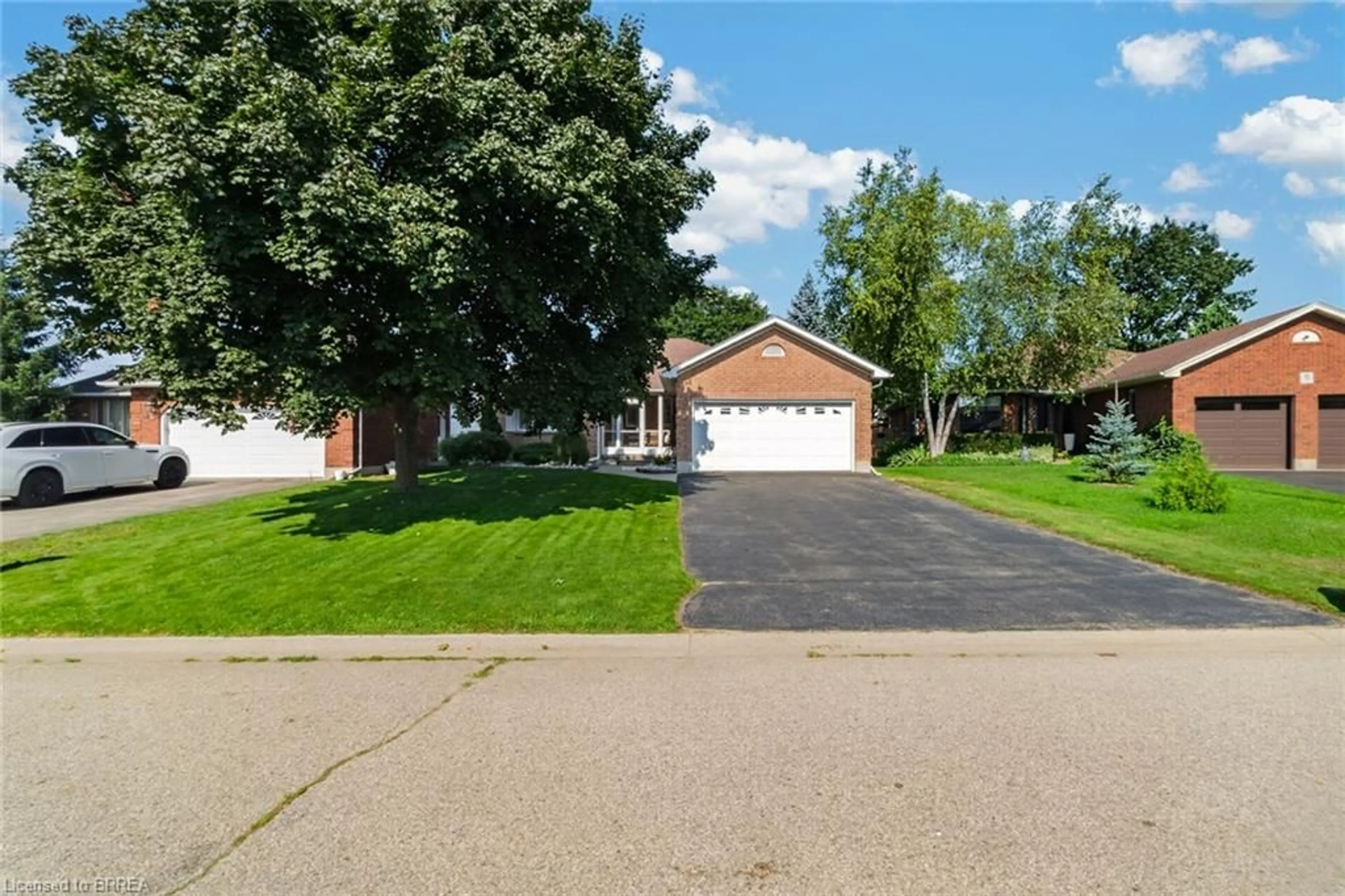 Home with brick exterior material, street for 3 Harvey Crt, Brantford Ontario N3R 7W6