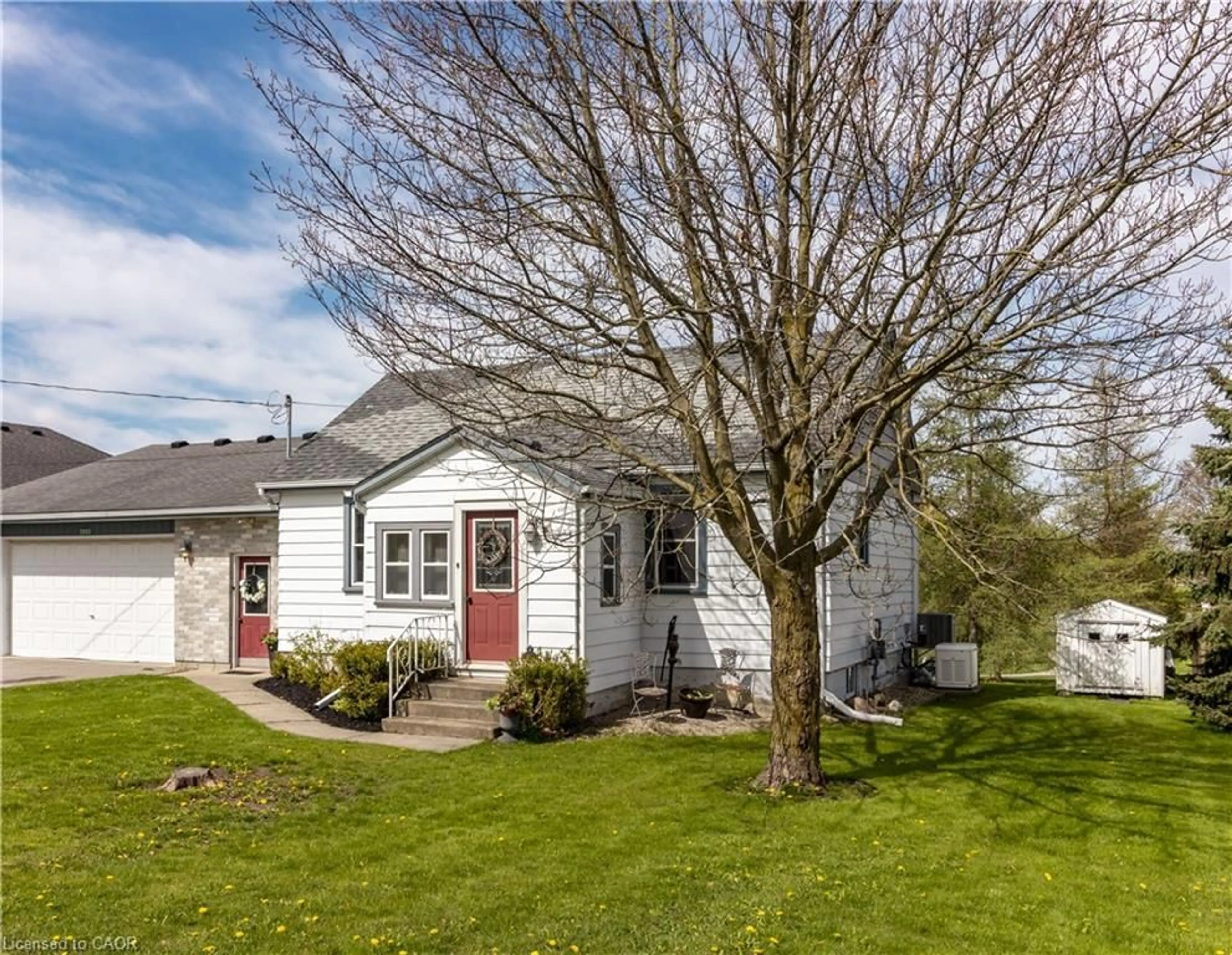 Home with vinyl exterior material, street for 3988 Galt St, Shakespeare Ontario N0B 2P0