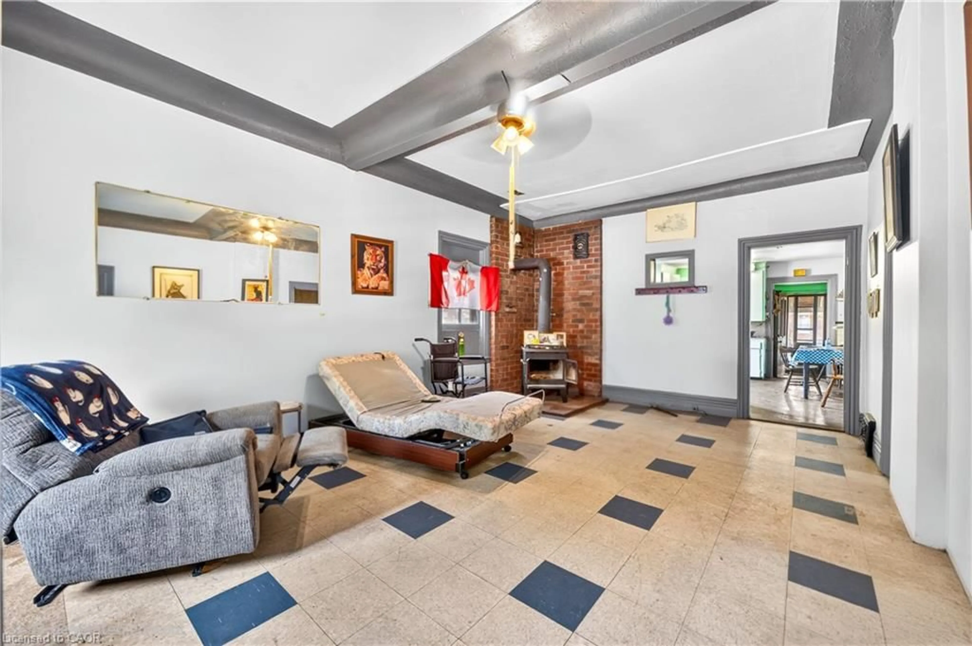 Lobby for 76 Birch Ave, Hamilton Ontario L8L 6H7