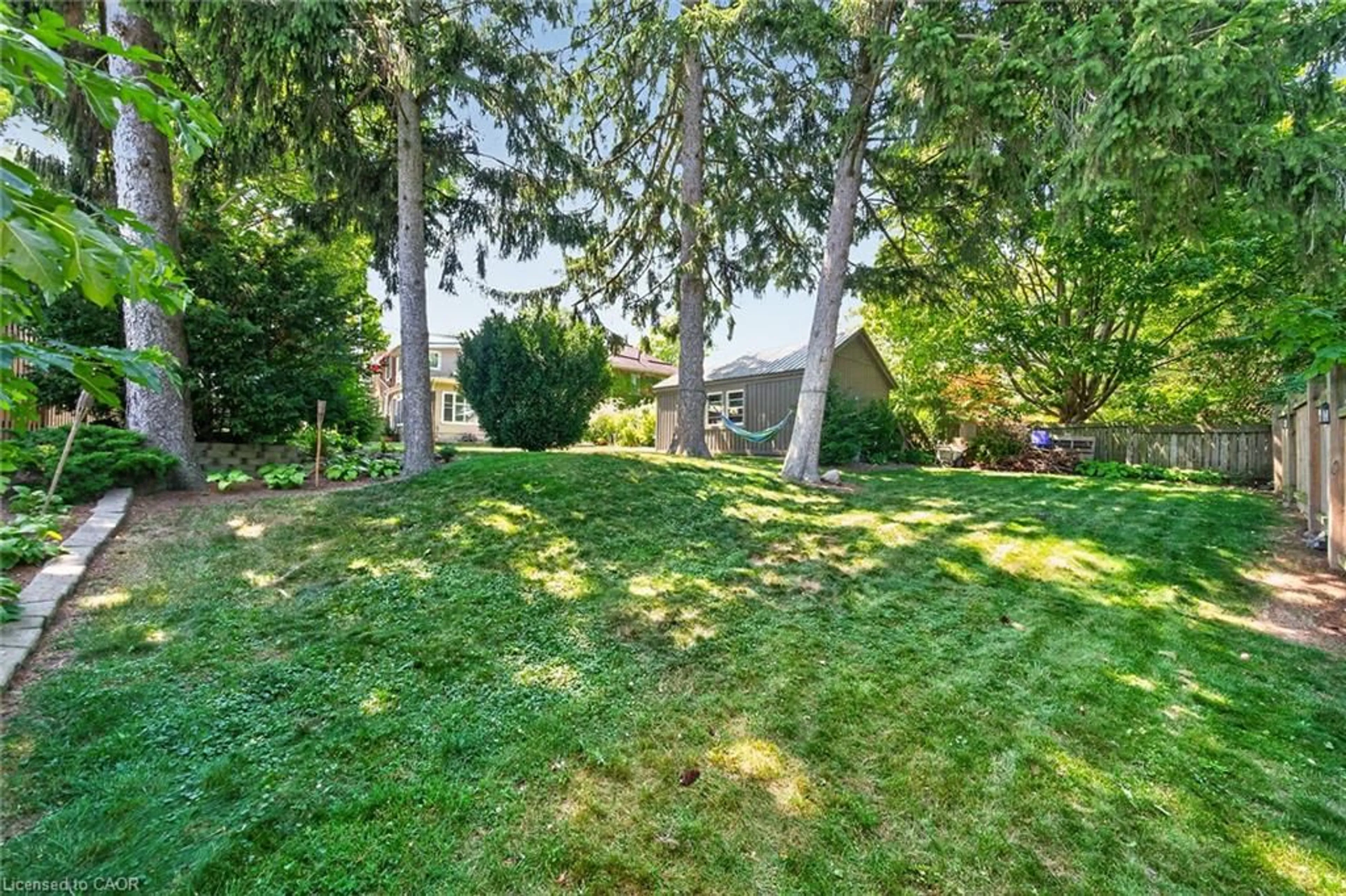 Patio, unknown for 24 St Andrew St, Port Dover Ontario N0A 1N0
