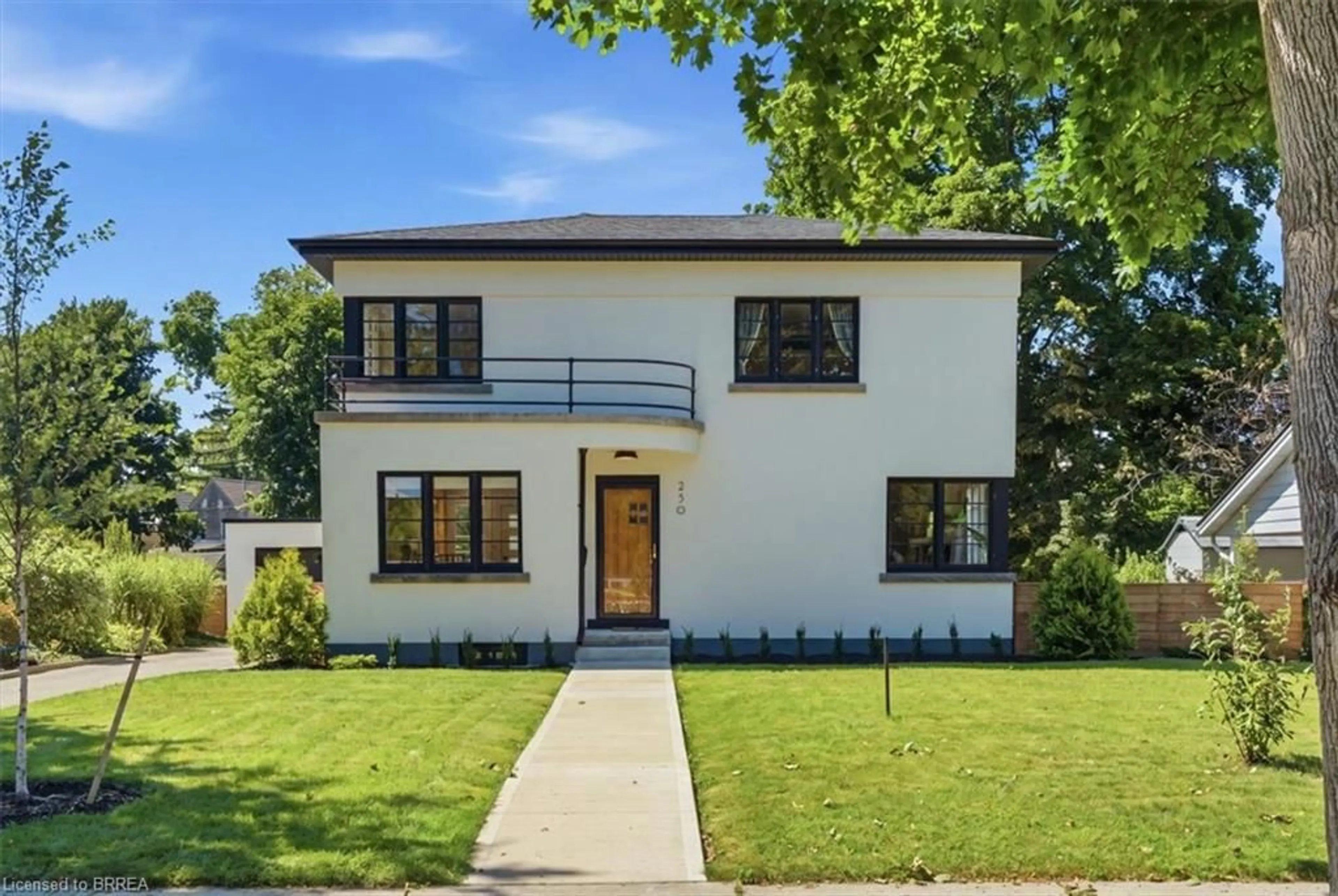 Home with brick exterior material, street for 250 Dufferin Ave, Brantford Ontario N3T 4R9