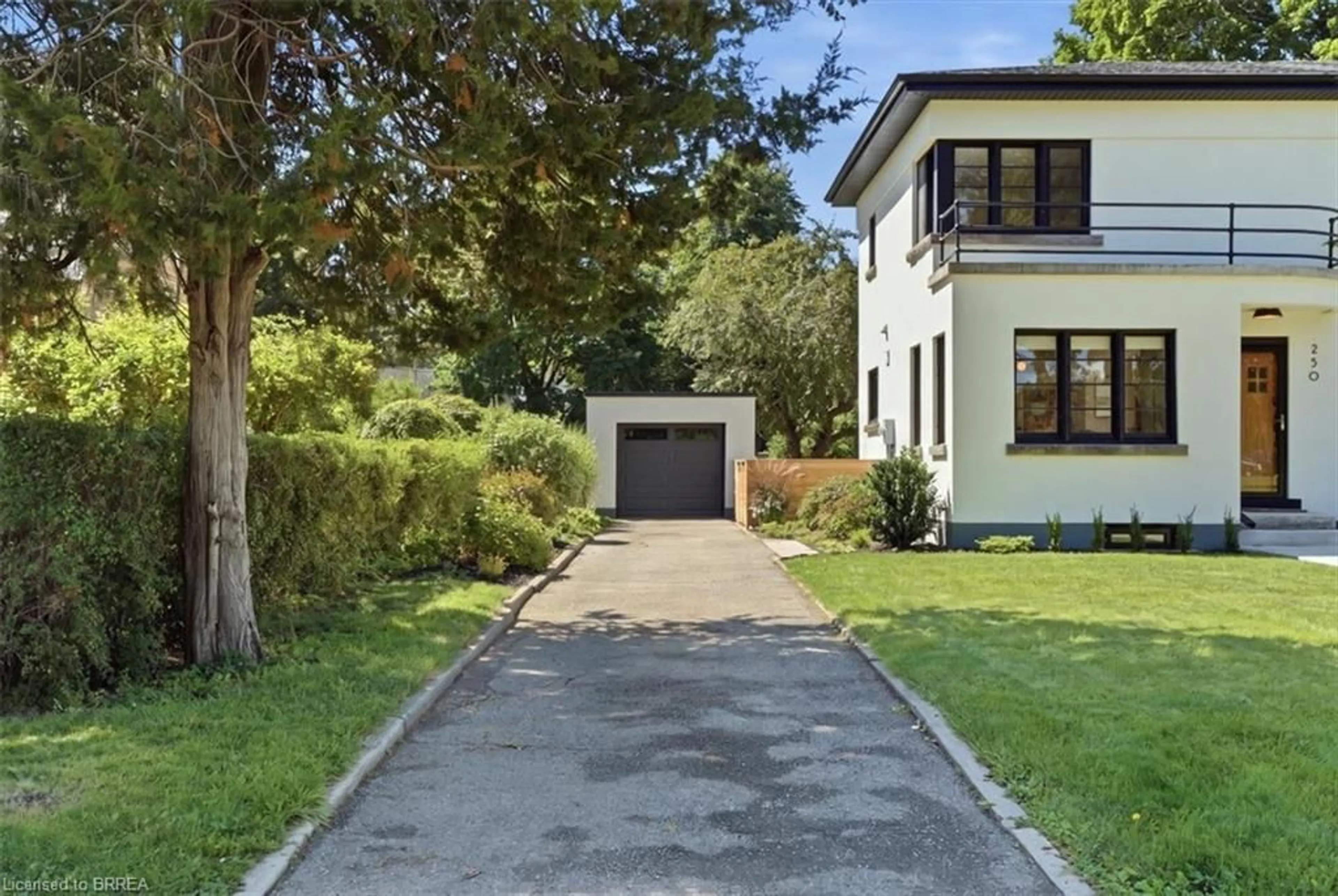 Unknown for 250 Dufferin Ave, Brantford Ontario N3T 4R9