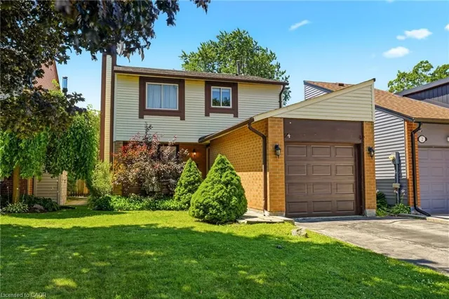 4 Eileen St, Waterdown 2