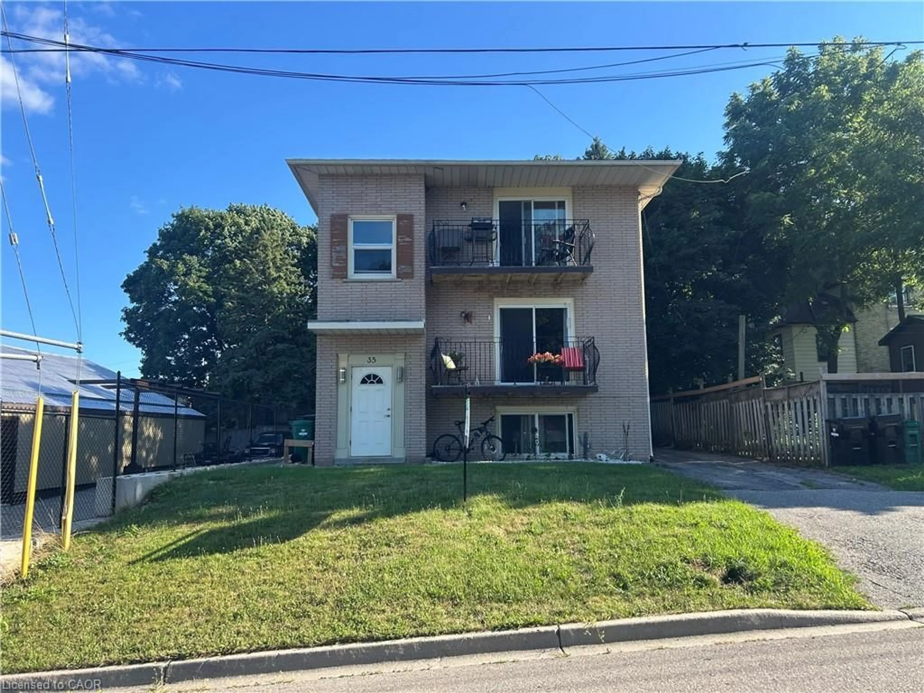Unknown for 35 Mill St, Elmira Ontario N3B 2K5