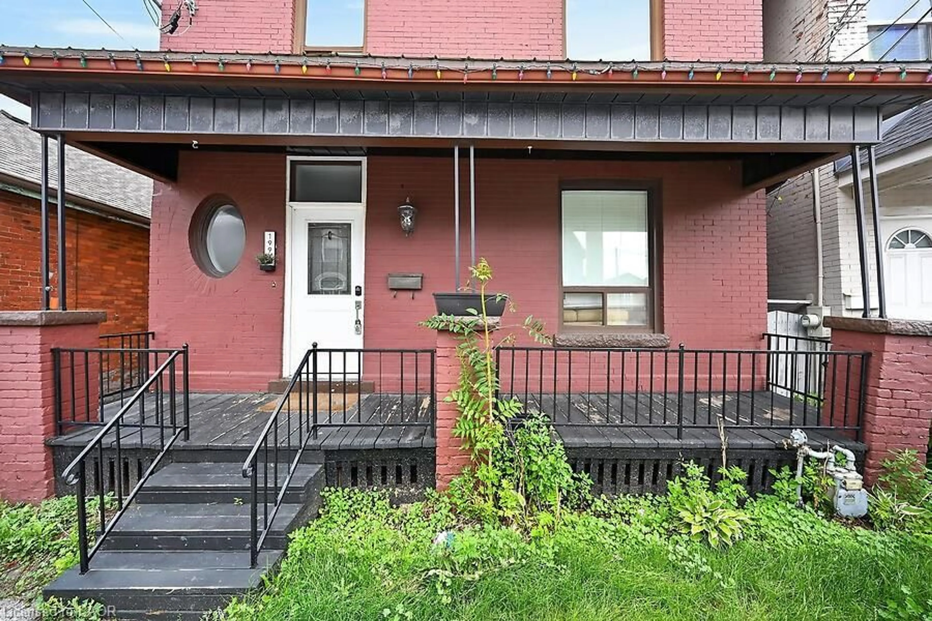 Patio, street for 199 Bay St, Hamilton Ontario L8R 2R1