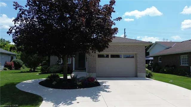 380 Havelock Ave, Listowel