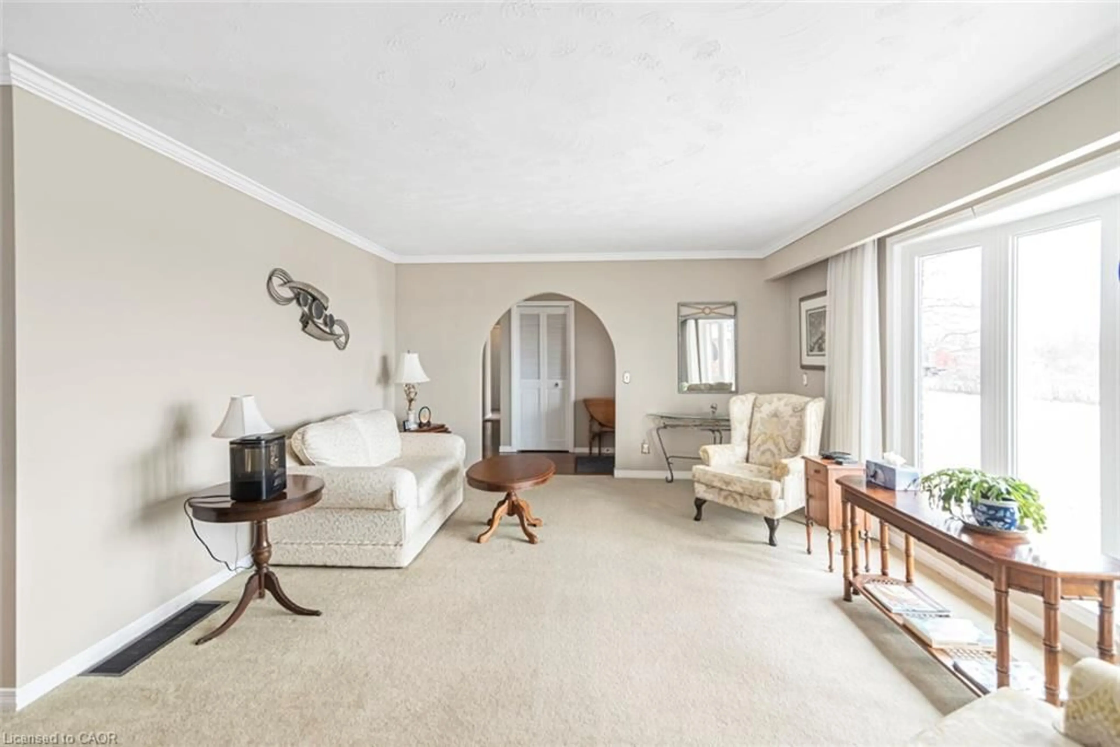 Living room with furniture, carpet floor for 3271 Rainham Rd, Haldimand Ontario N0A 1L0
