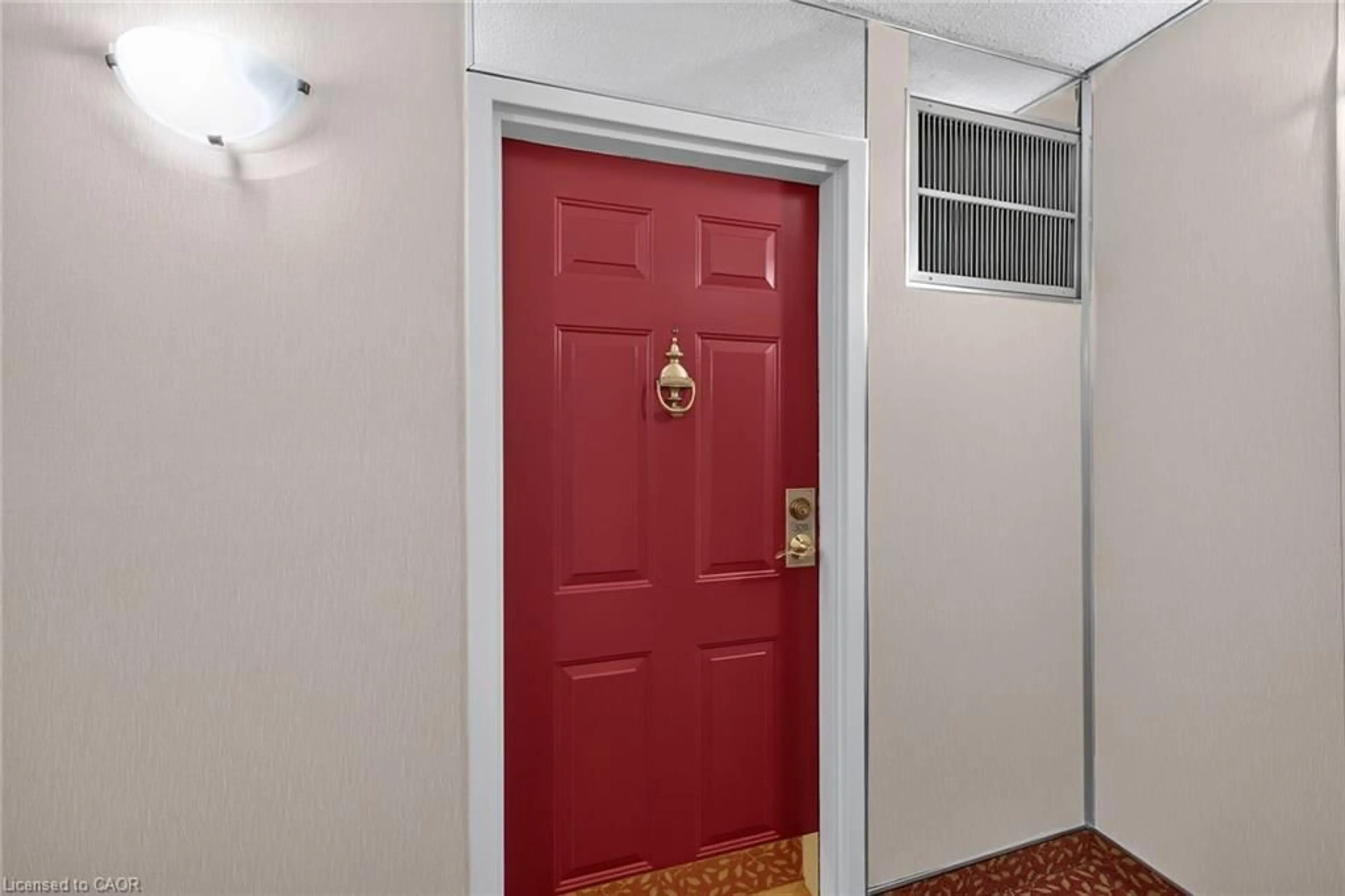 Indoor foyer for 150 Wilson St #308, Ancaster Ontario L8R 1E2