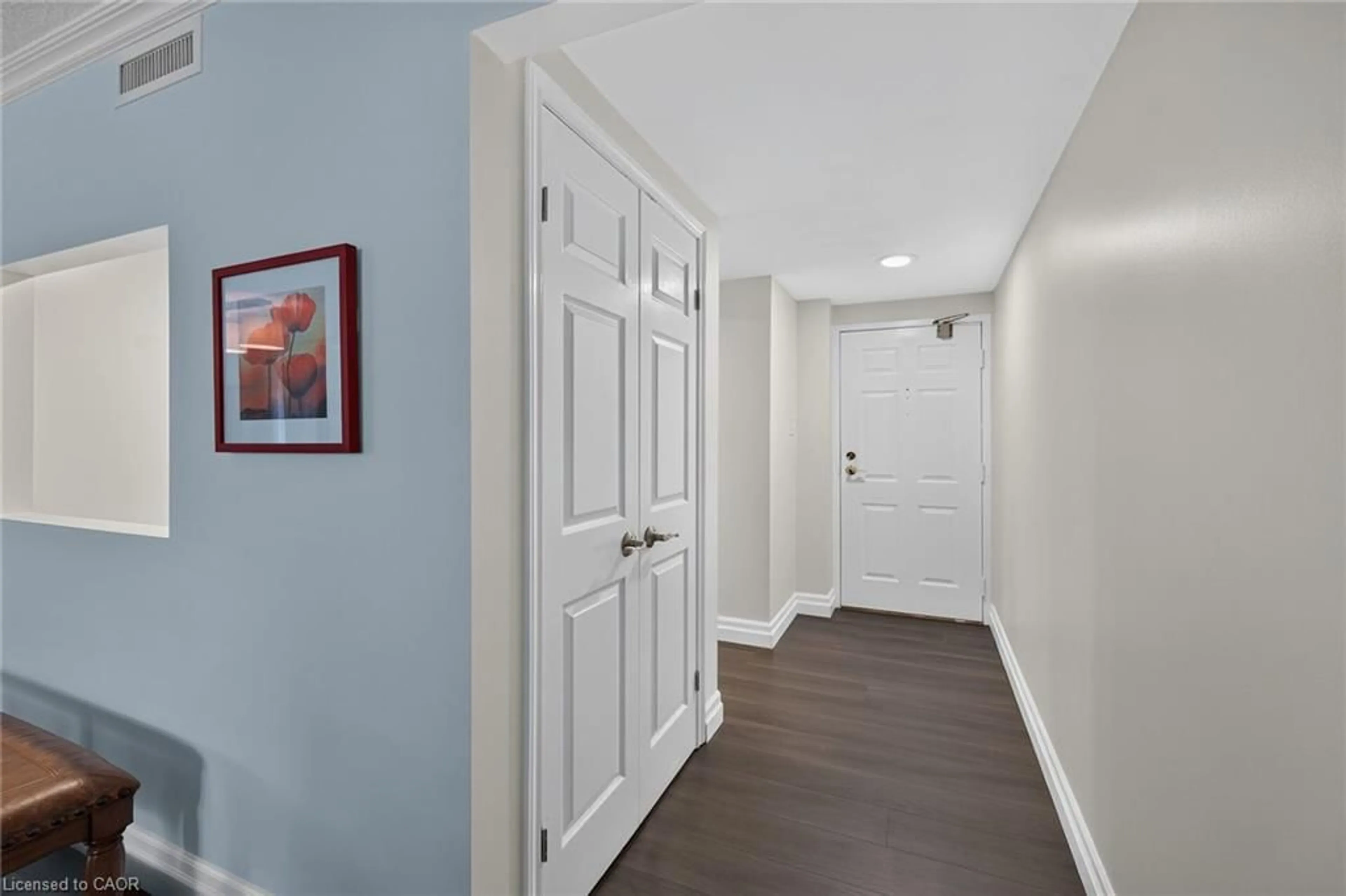 Indoor entryway for 150 Wilson St #308, Ancaster Ontario L8R 1E2