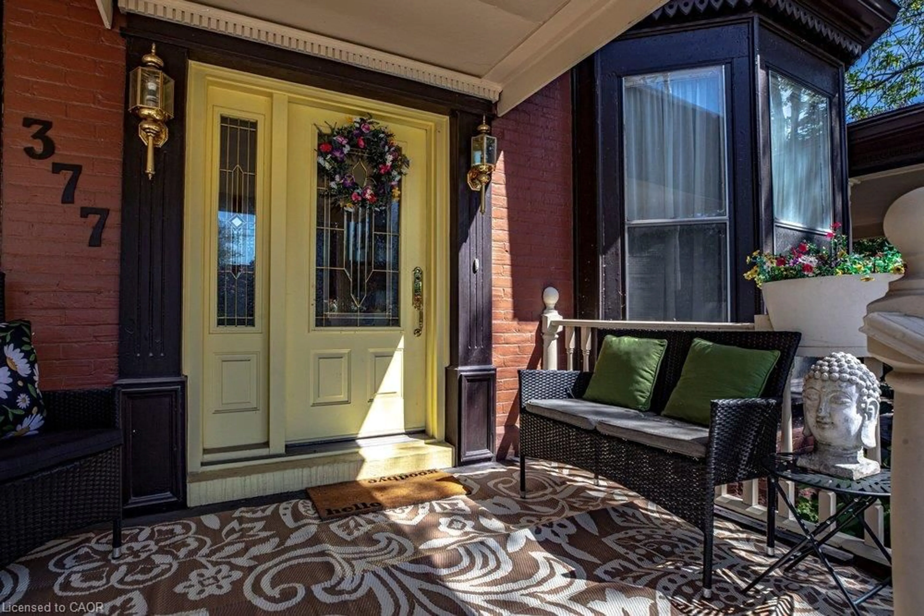Indoor entryway for 377 Hess St, Hamilton Ontario L8P 3R2