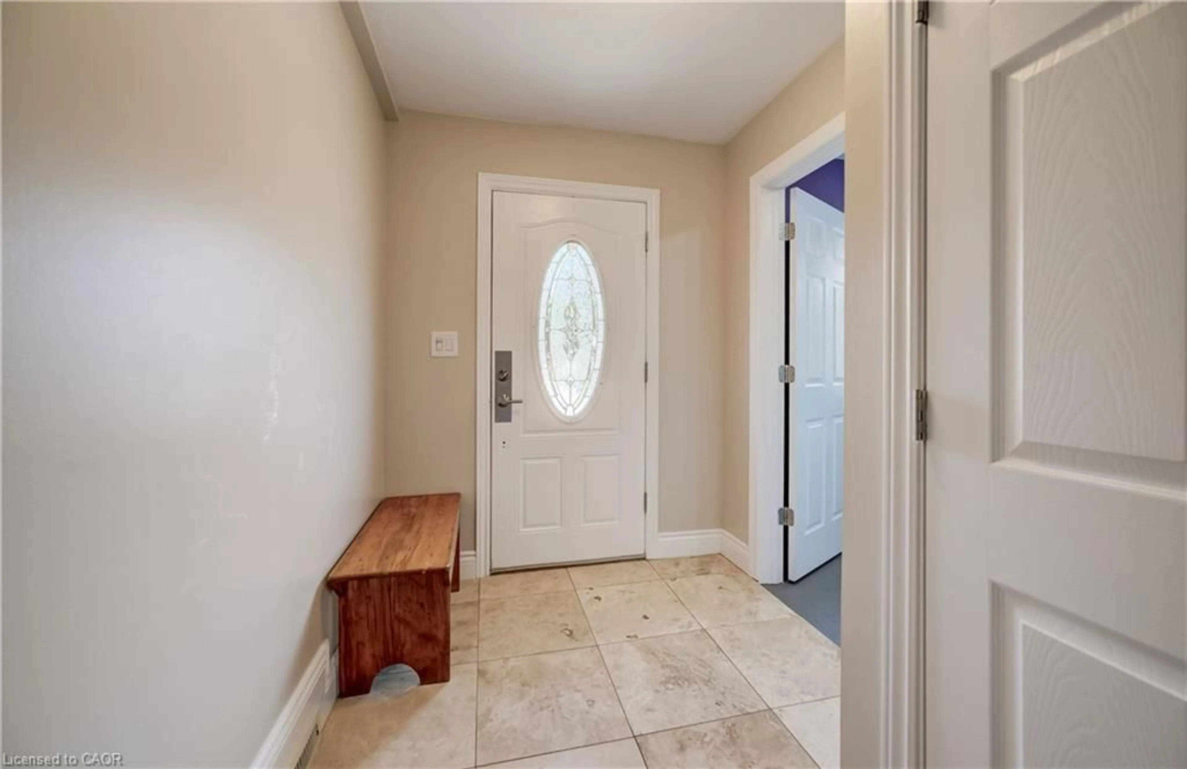 Indoor entryway for 4 James Wilson St, Bloomingdale Ontario N0B 1K0