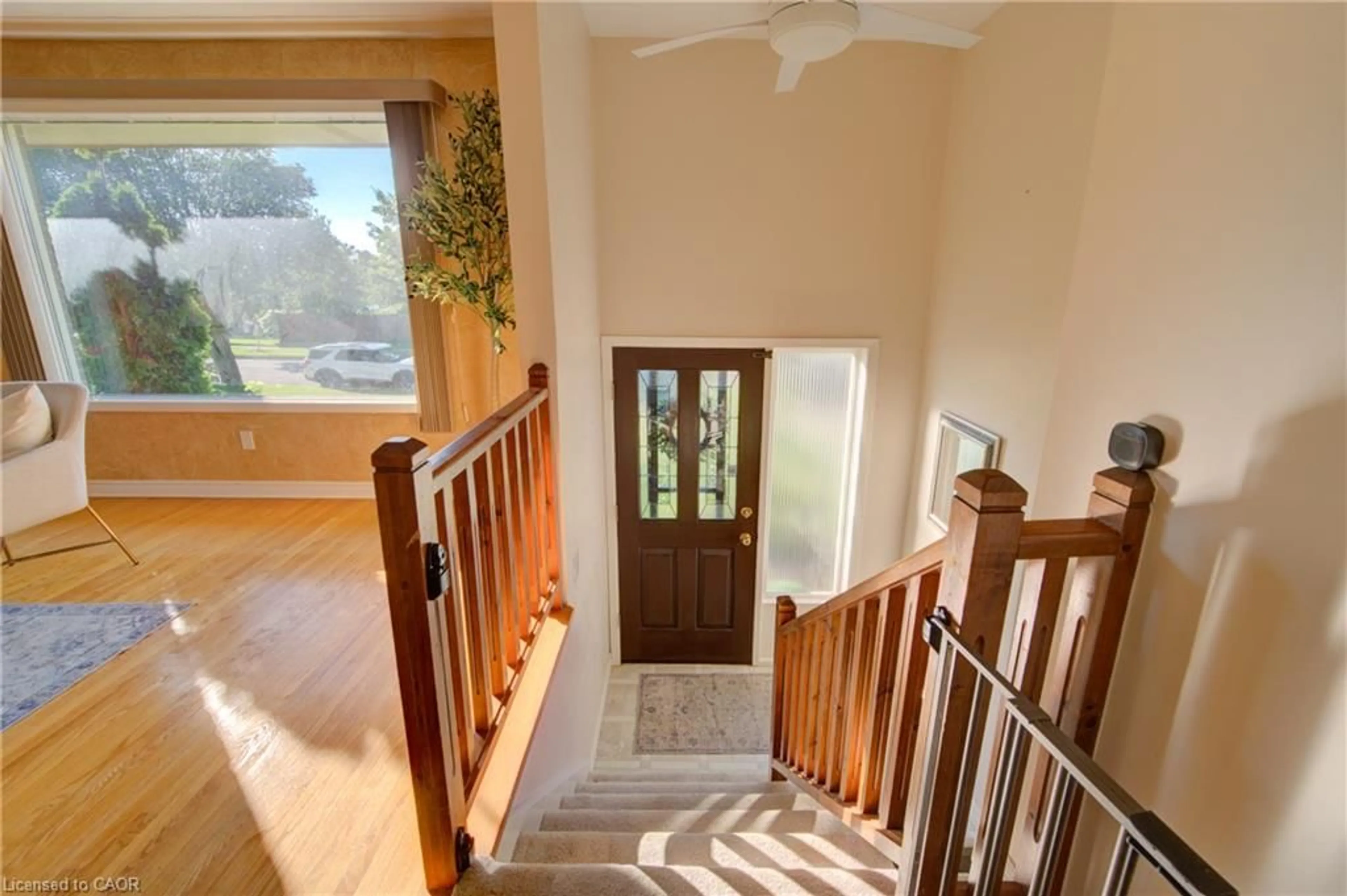 Indoor entryway for 79 Gay Cres, Kitchener Ontario N2A 2C2
