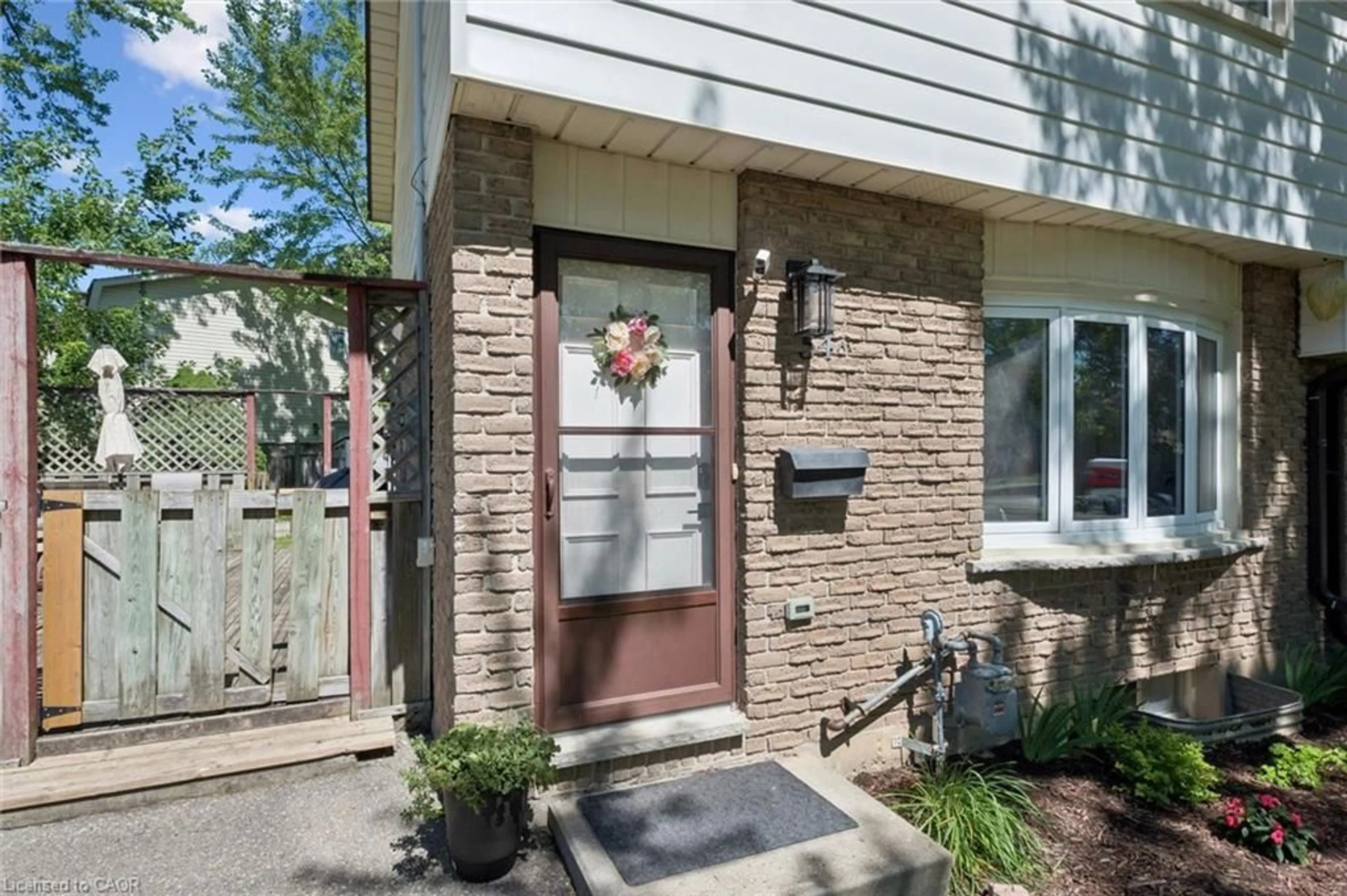 Unknown for 54 Ellis Cres #A, Waterloo Ontario N2J 4L2