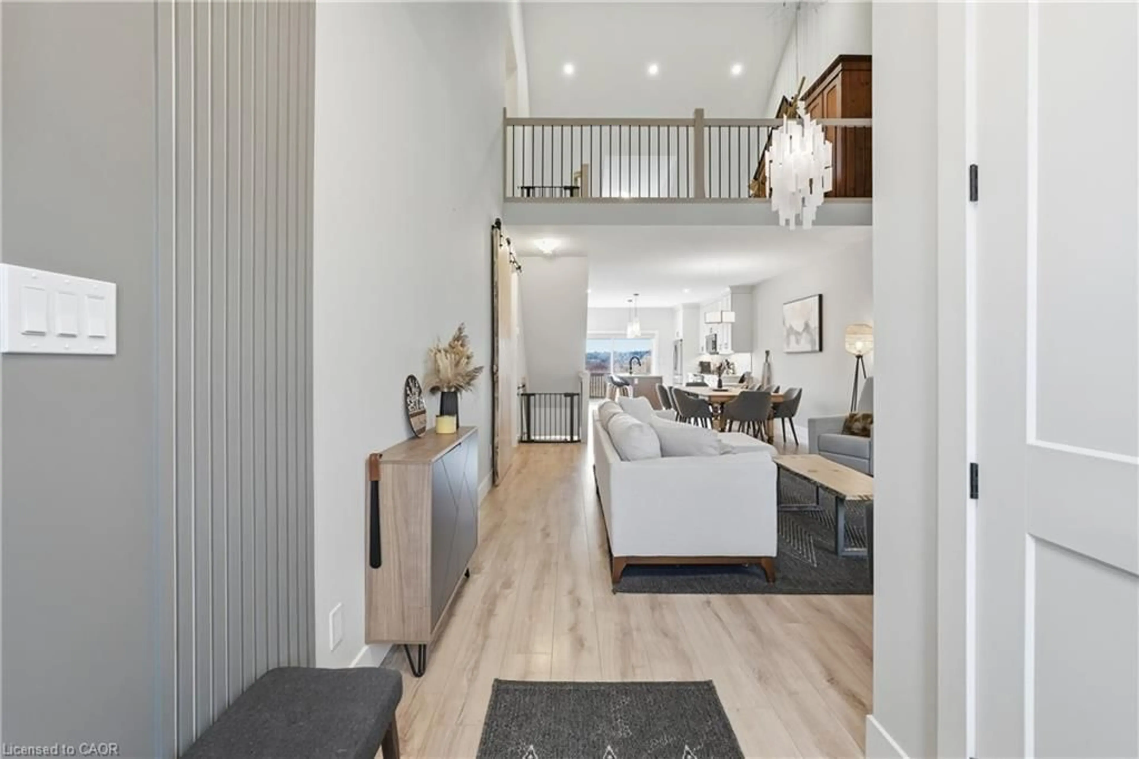 Indoor entryway for 744 Nelson St #4, Port Dover Ontario N0A 1N4