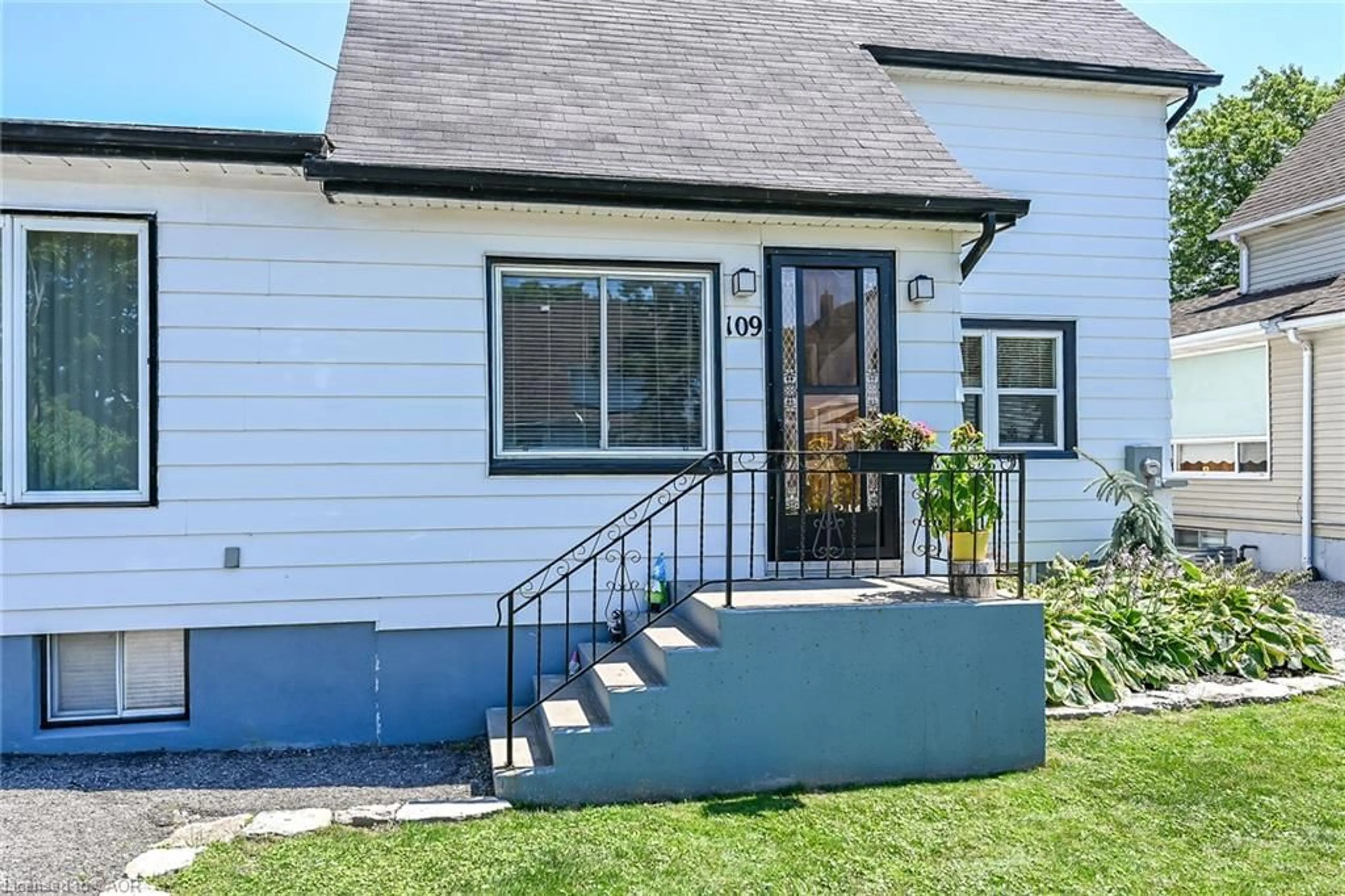 Unknown for 109 Hodgkins Ave, Thorold Ontario L2V 1M2