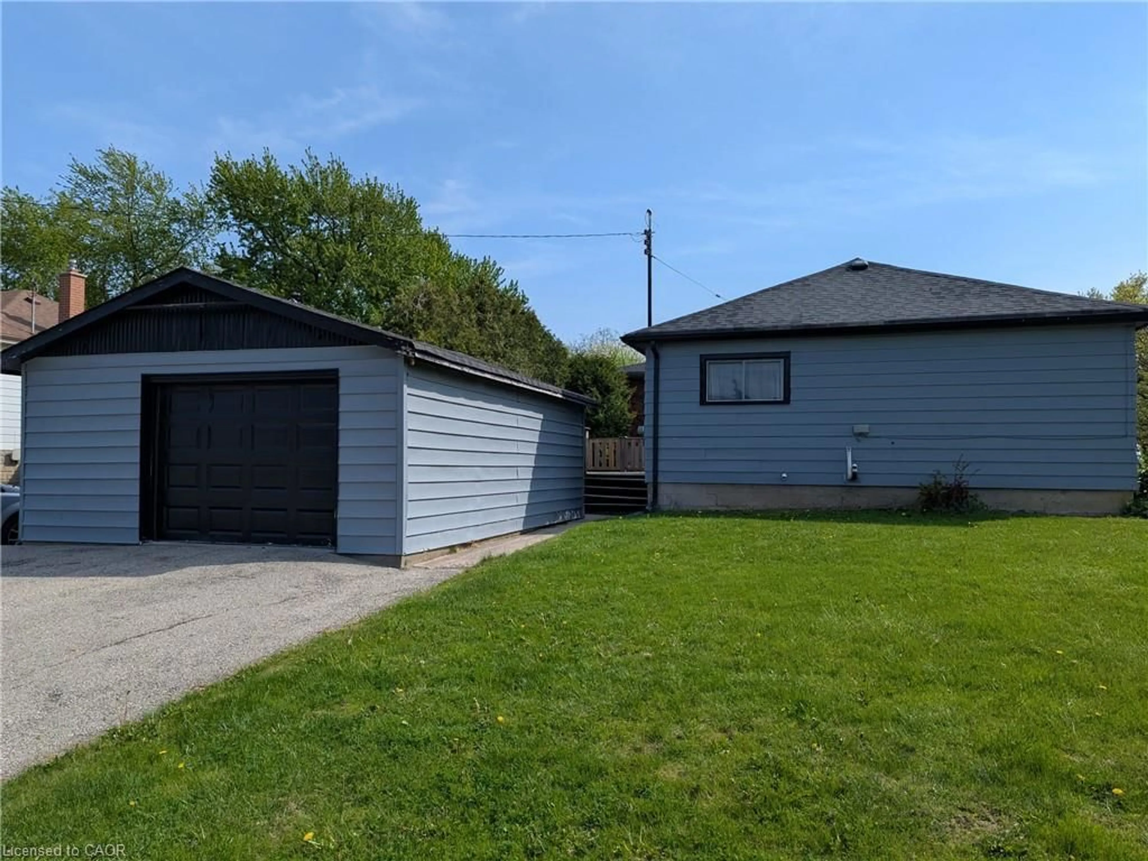 Shed for 3 Maitland Ave, Hamilton Ontario L9A 3J4