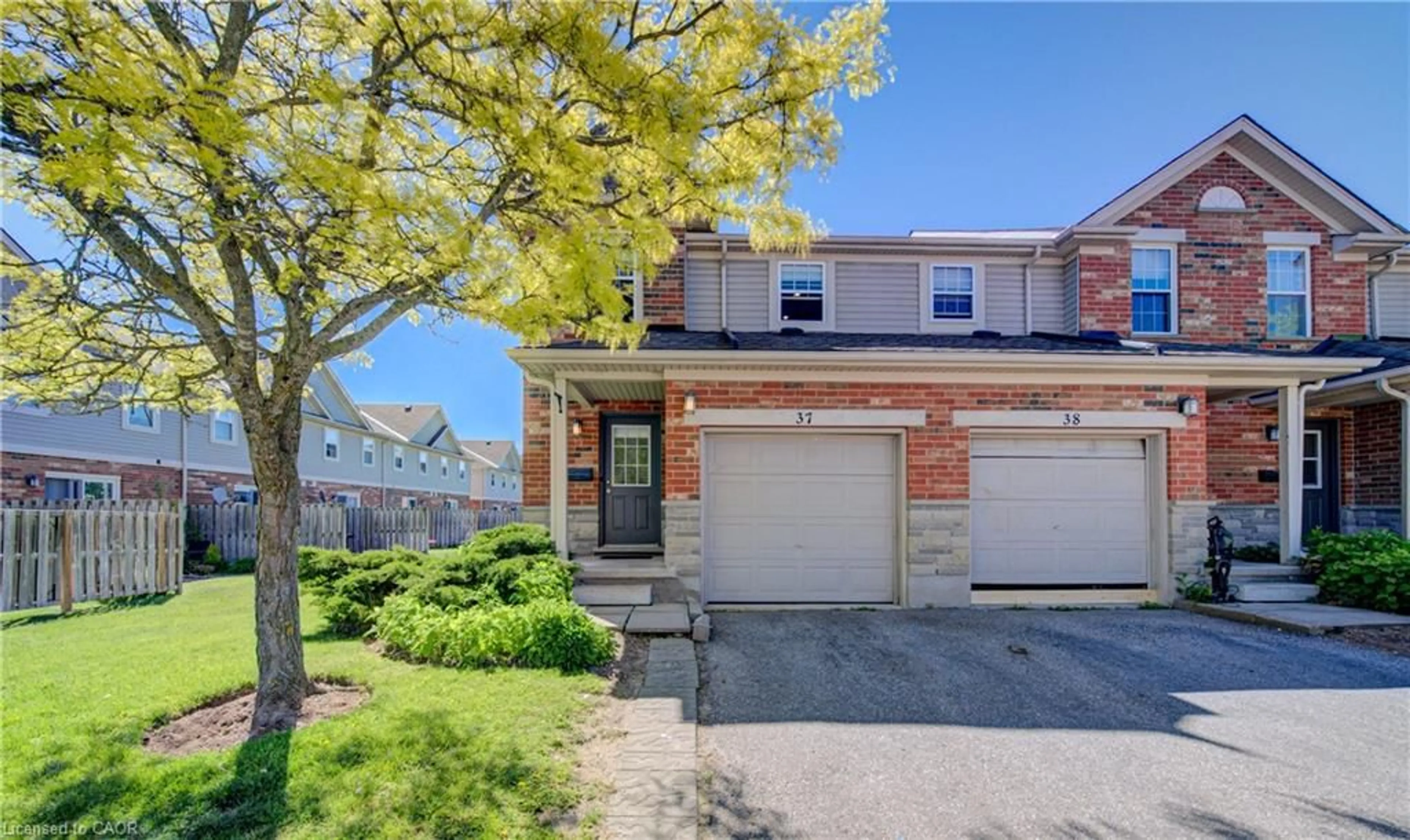 Unknown for 124 Gosling Gdns #37, Guelph Ontario N1G 5K6