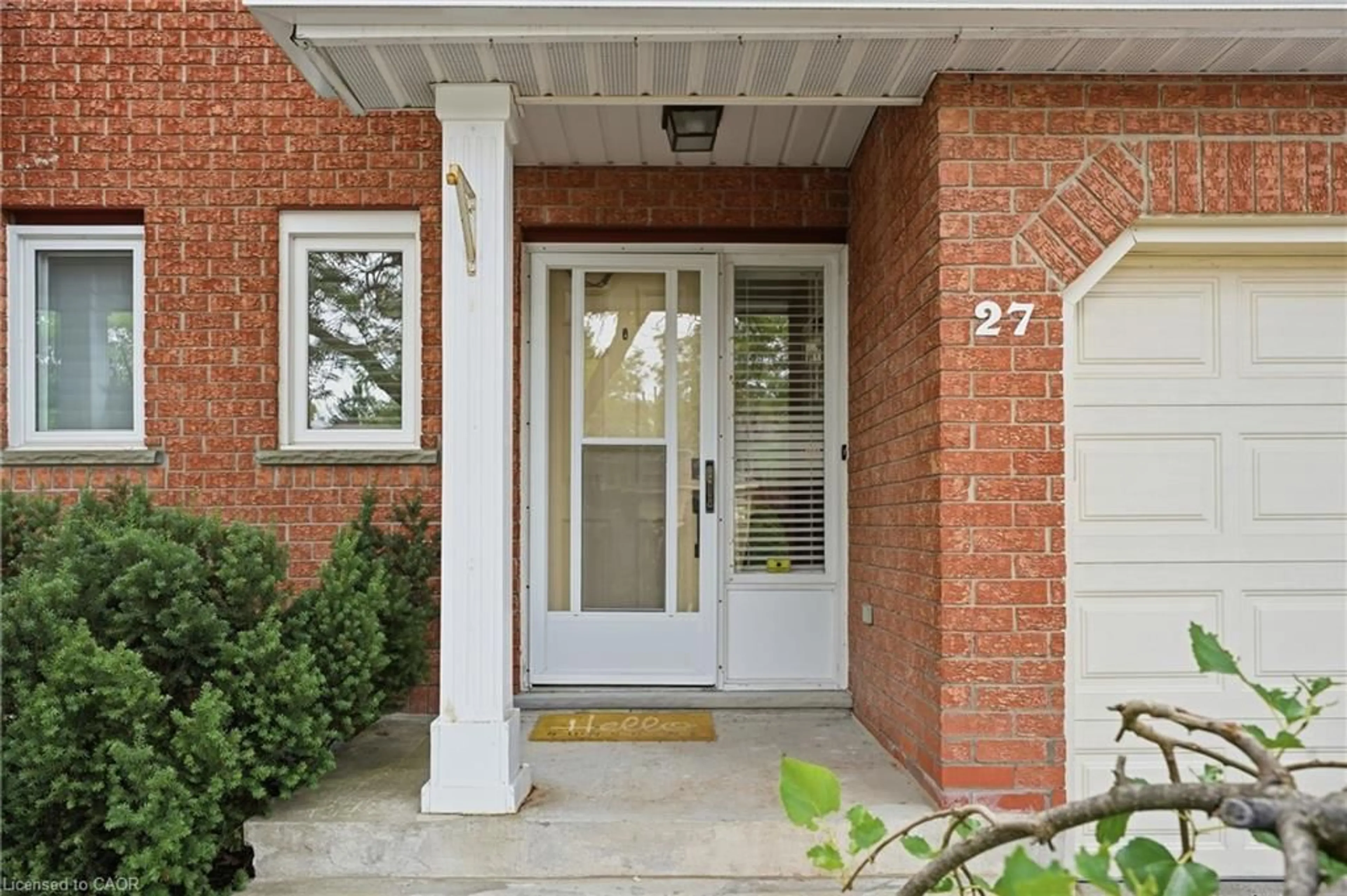 Indoor entryway for 525 Beechwood Dr #27, Waterloo Ontario N2T 2G7