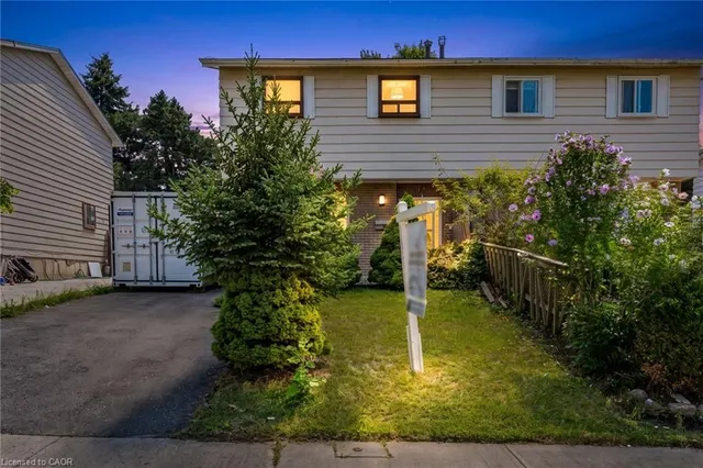24 Bramhall Cir, Brampton 2