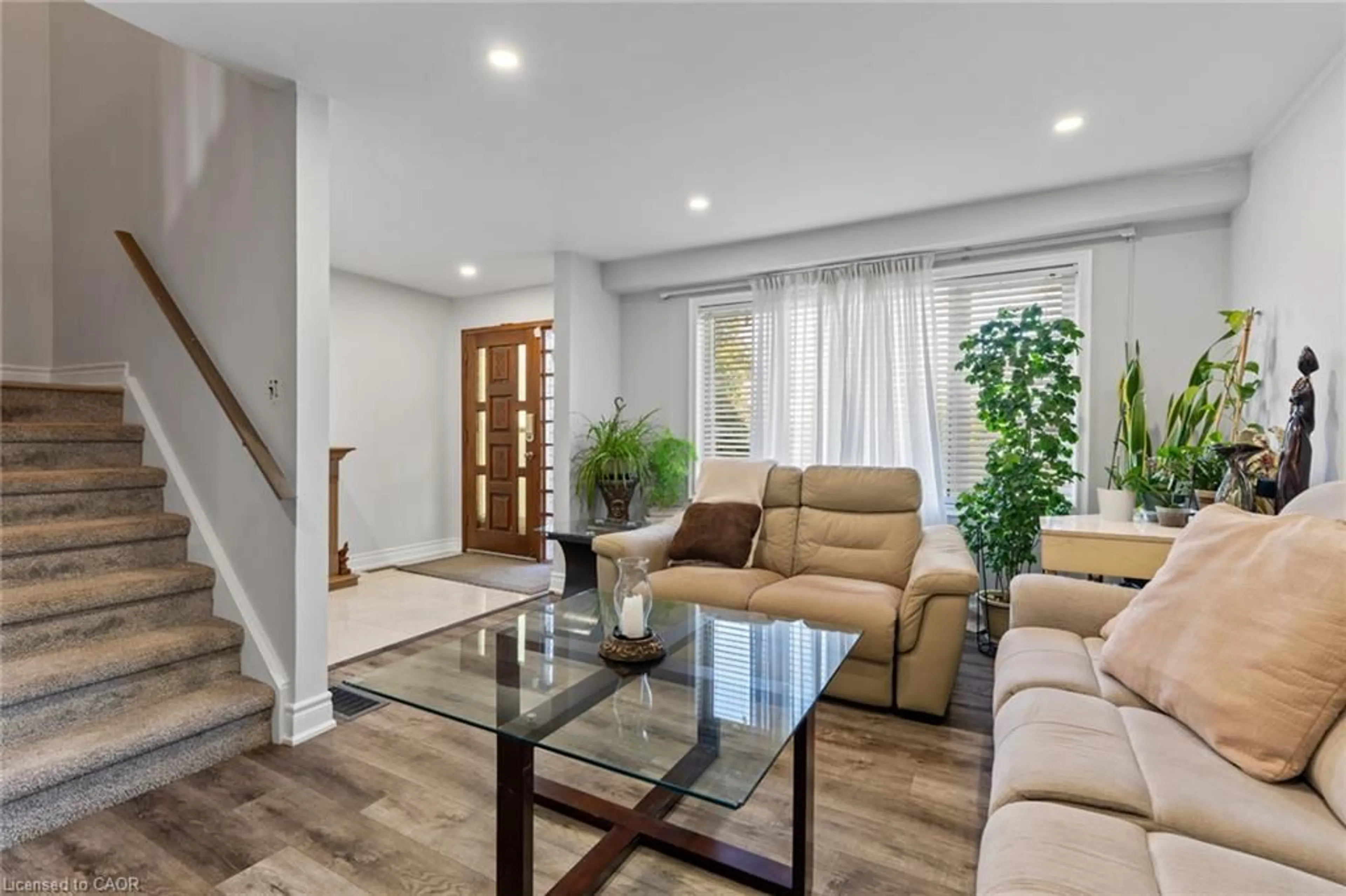 Living room with furniture, unknown for 24 Bramhall Cir, Brampton Ontario L6V 2G4