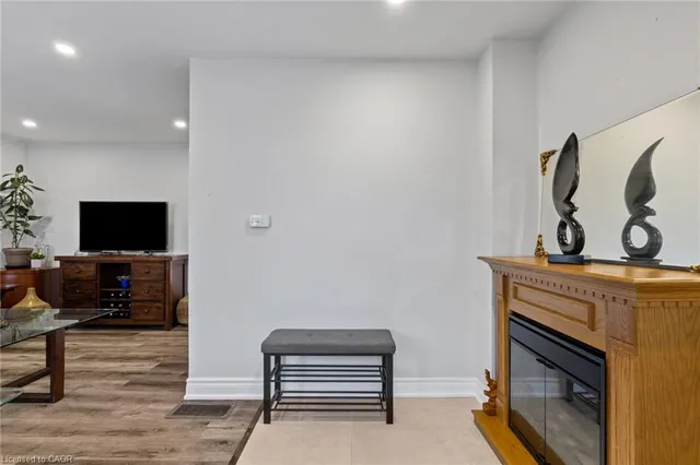 24 Bramhall Cir, Brampton 4