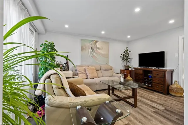 24 Bramhall Cir, Brampton 5