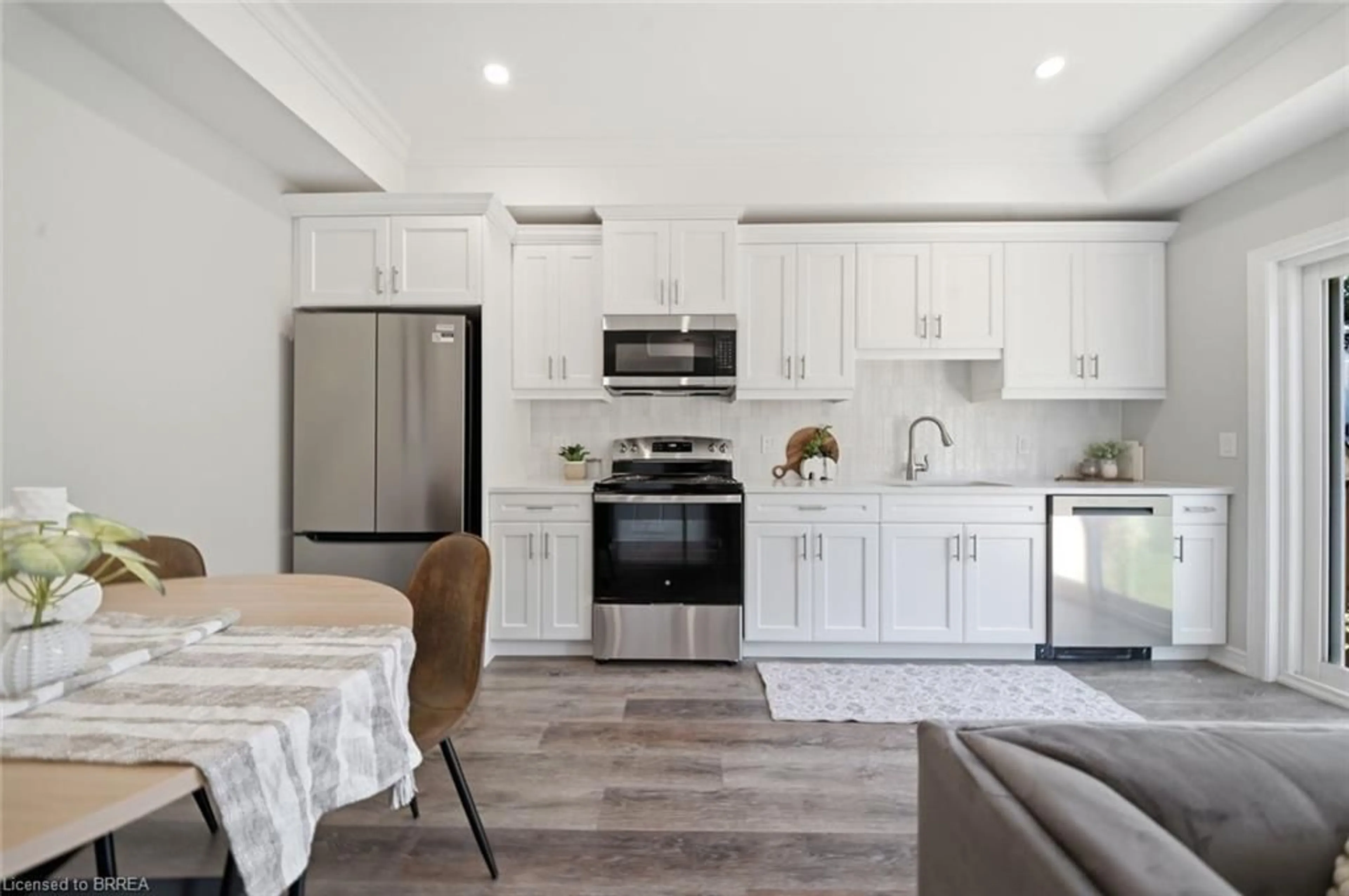 Open concept kitchen, unknown for 11 Ontario St, Brantford Ontario N3S 2B7