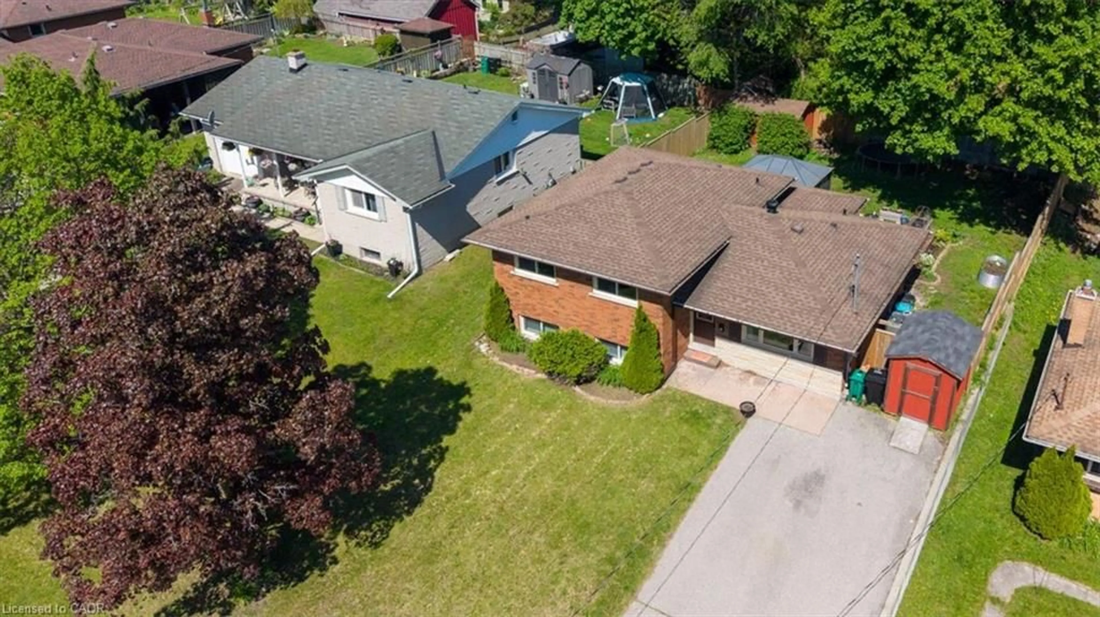 A pic from outside/outdoor area/front of a property/back of a property/a pic from drone, street for 149 Avondale Rd, Cambridge Ontario N3C 2E5