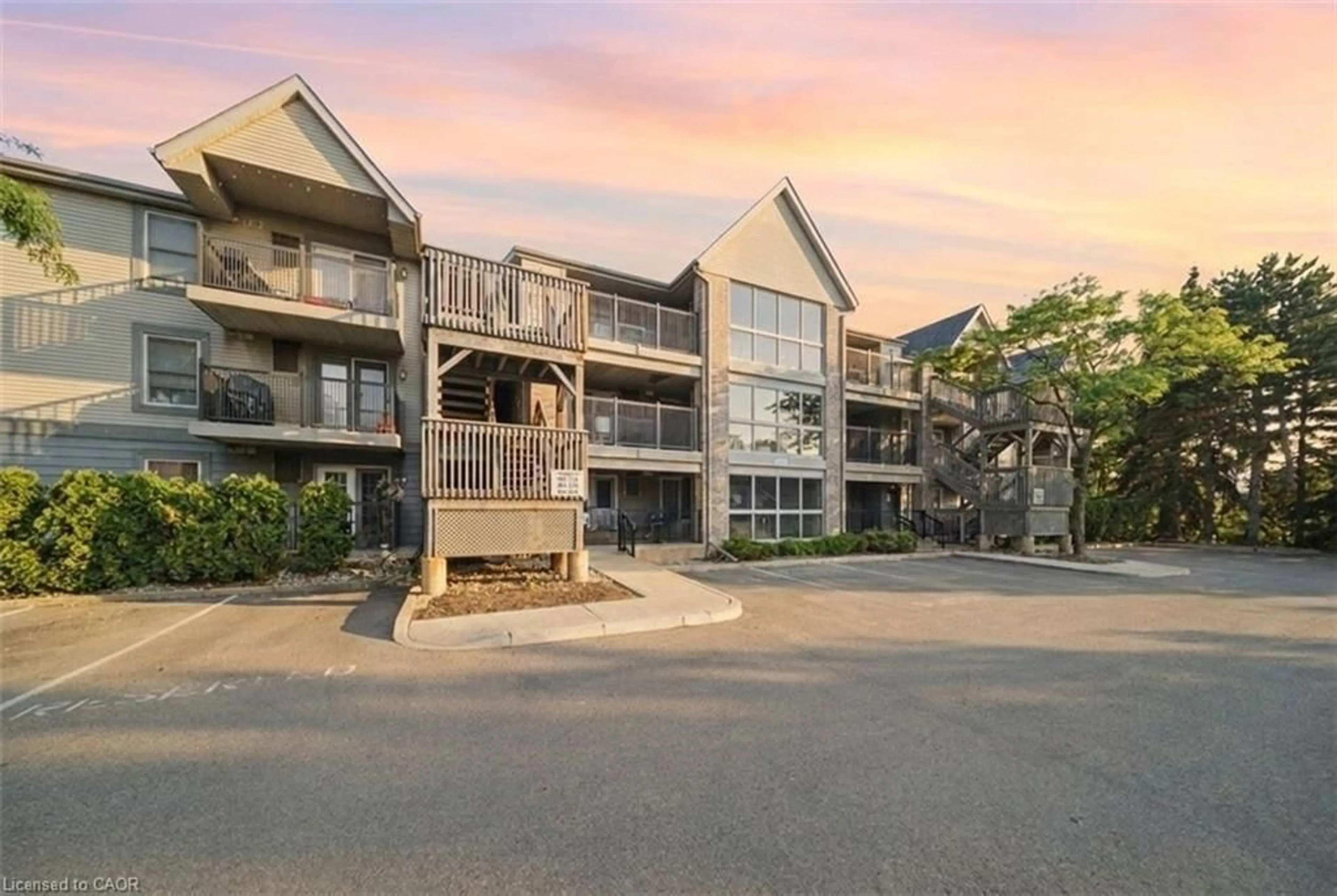 A pic from outside/outdoor area/front of a property/back of a property/a pic from drone, mountain view for 2040 Cleaver Ave #202, Burlington Ontario L7M 4C4