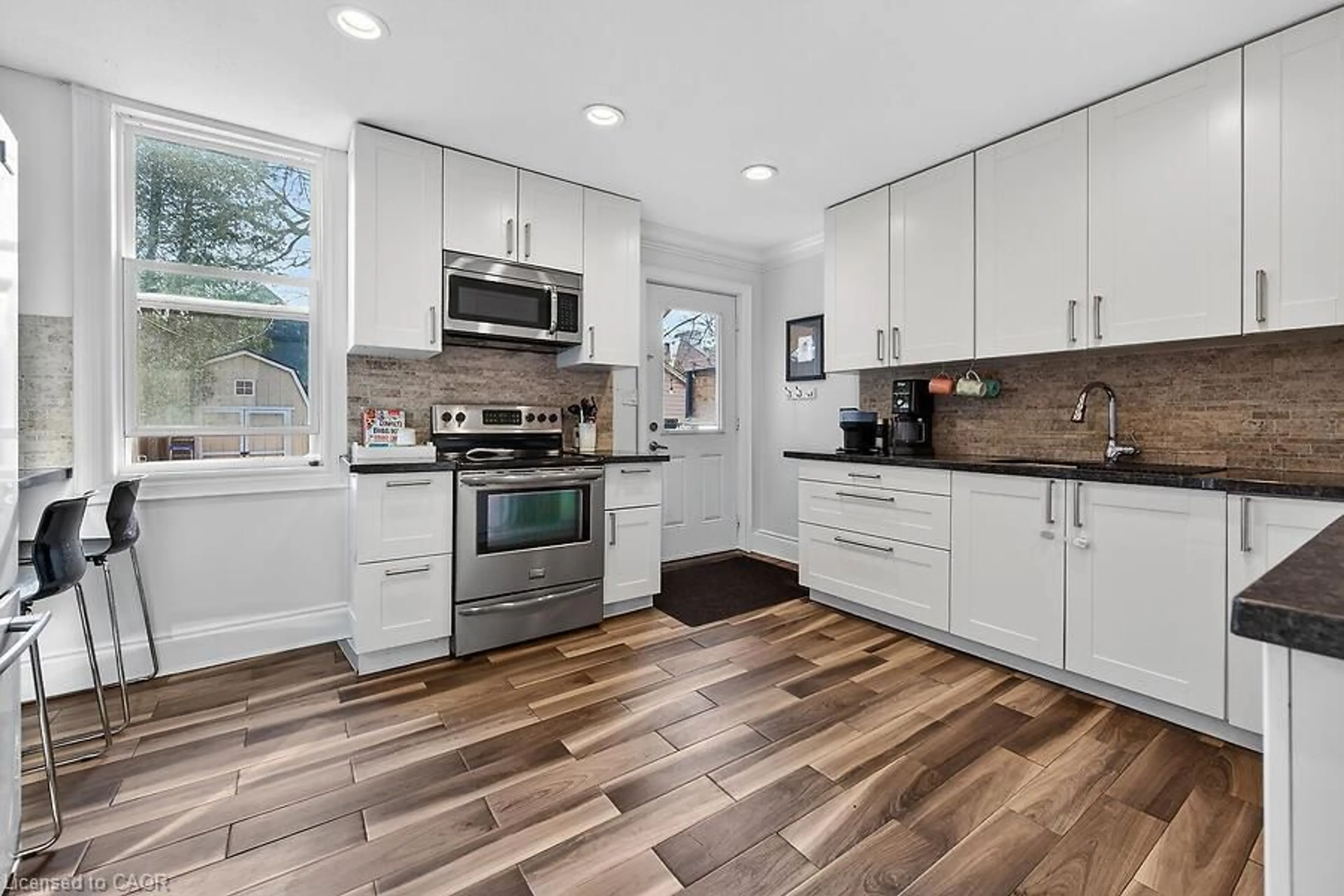 Open concept kitchen, unknown for 179 Burris St, Hamilton Ontario L8M 2J7