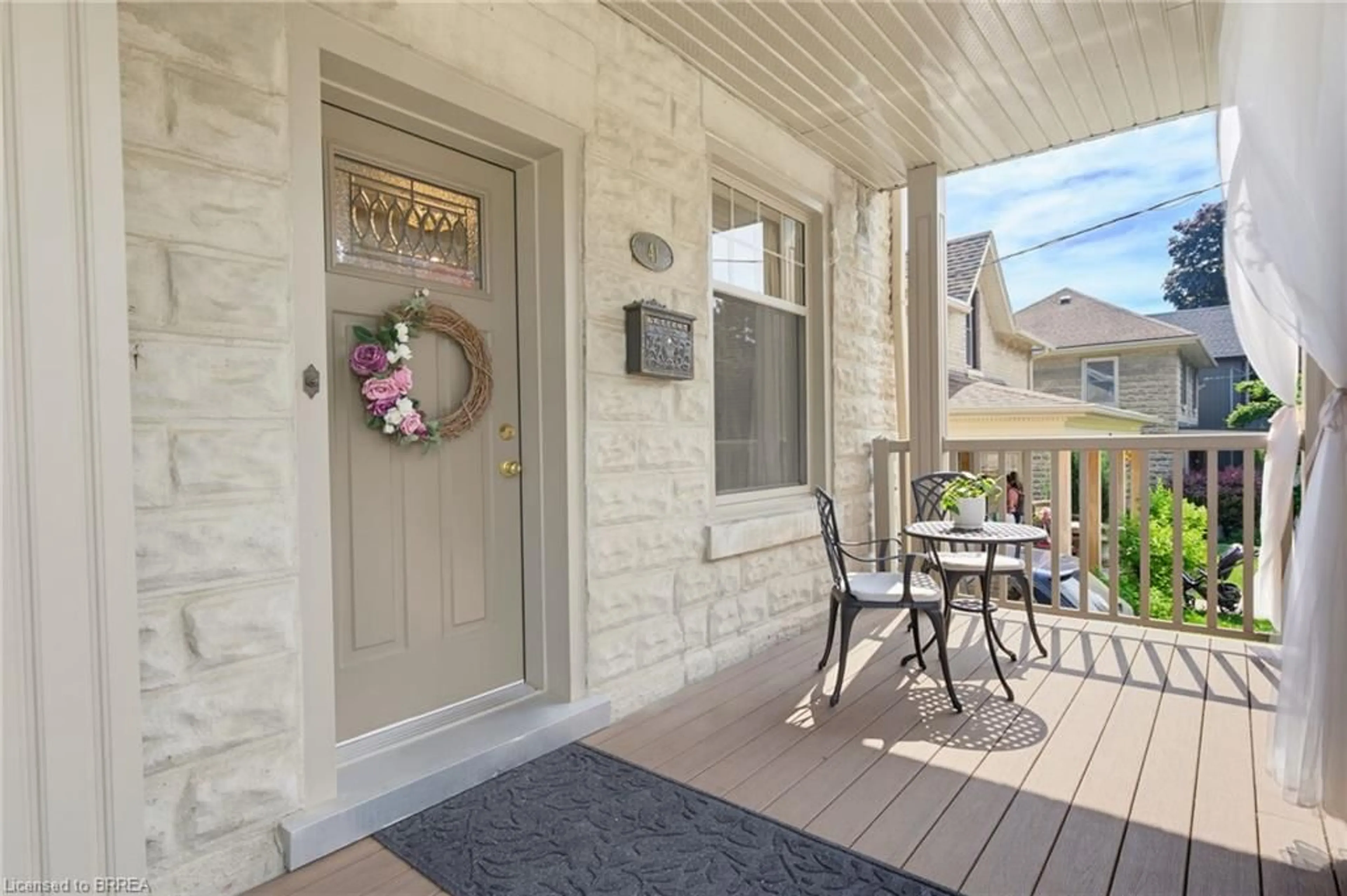 Patio, street for 41 Banfield St, Paris Ontario N3L 2Y7