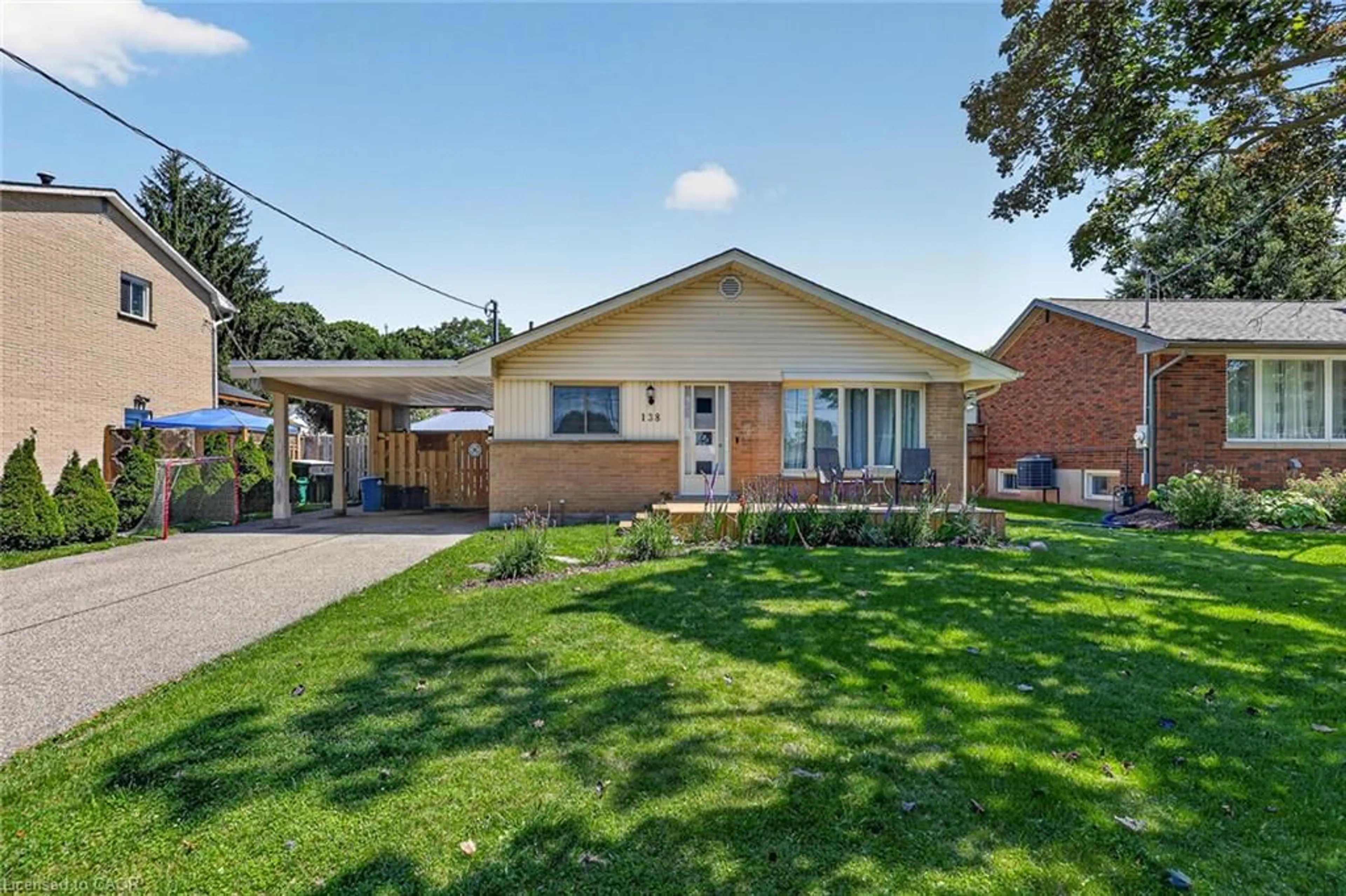 Home with brick exterior material, street for 138 Lyndale Cres, Woodstock Ontario N4S 7S9
