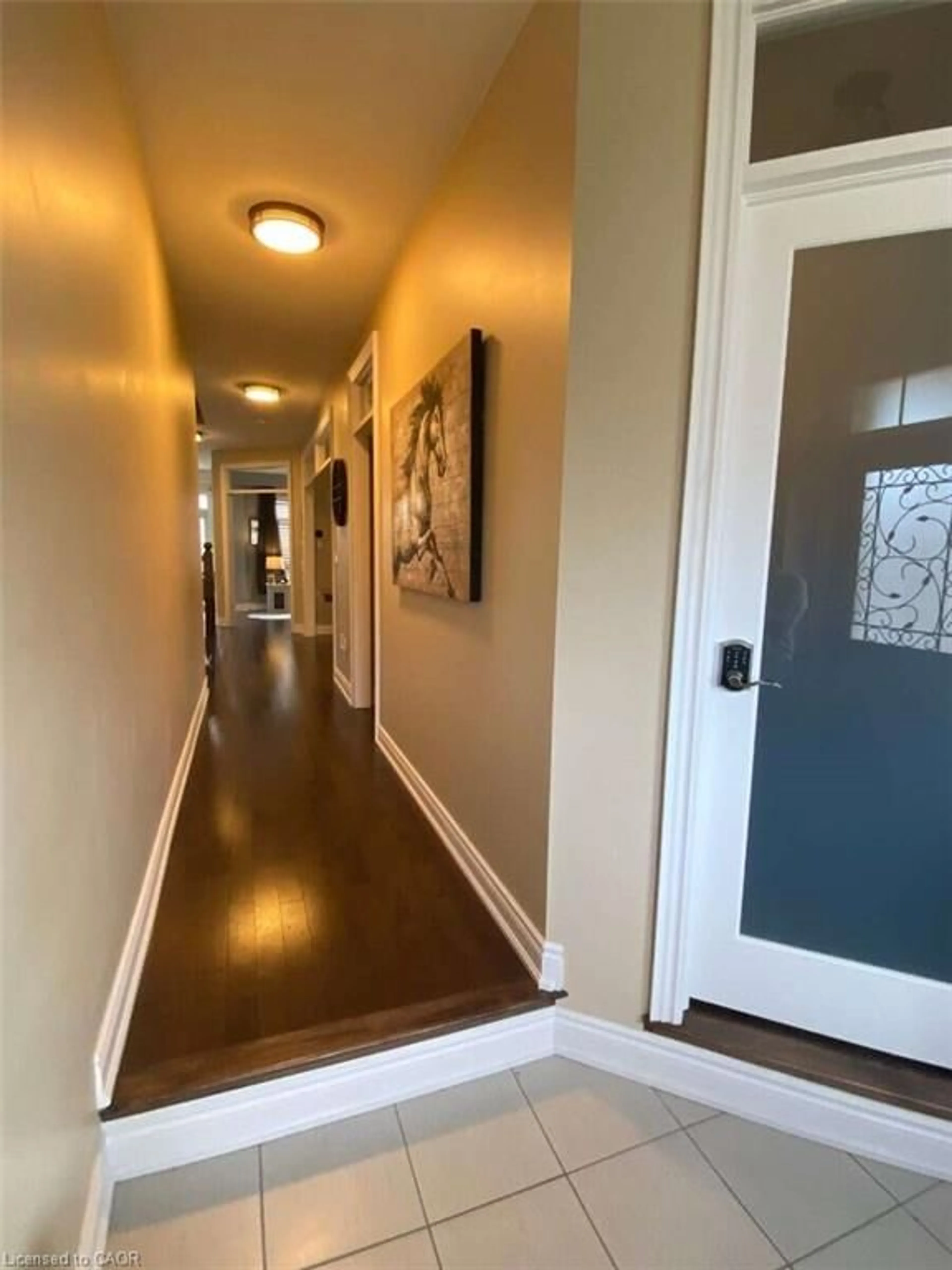 Indoor entryway for 83 Strachan Trail, Beeton Ontario L0G 1A0