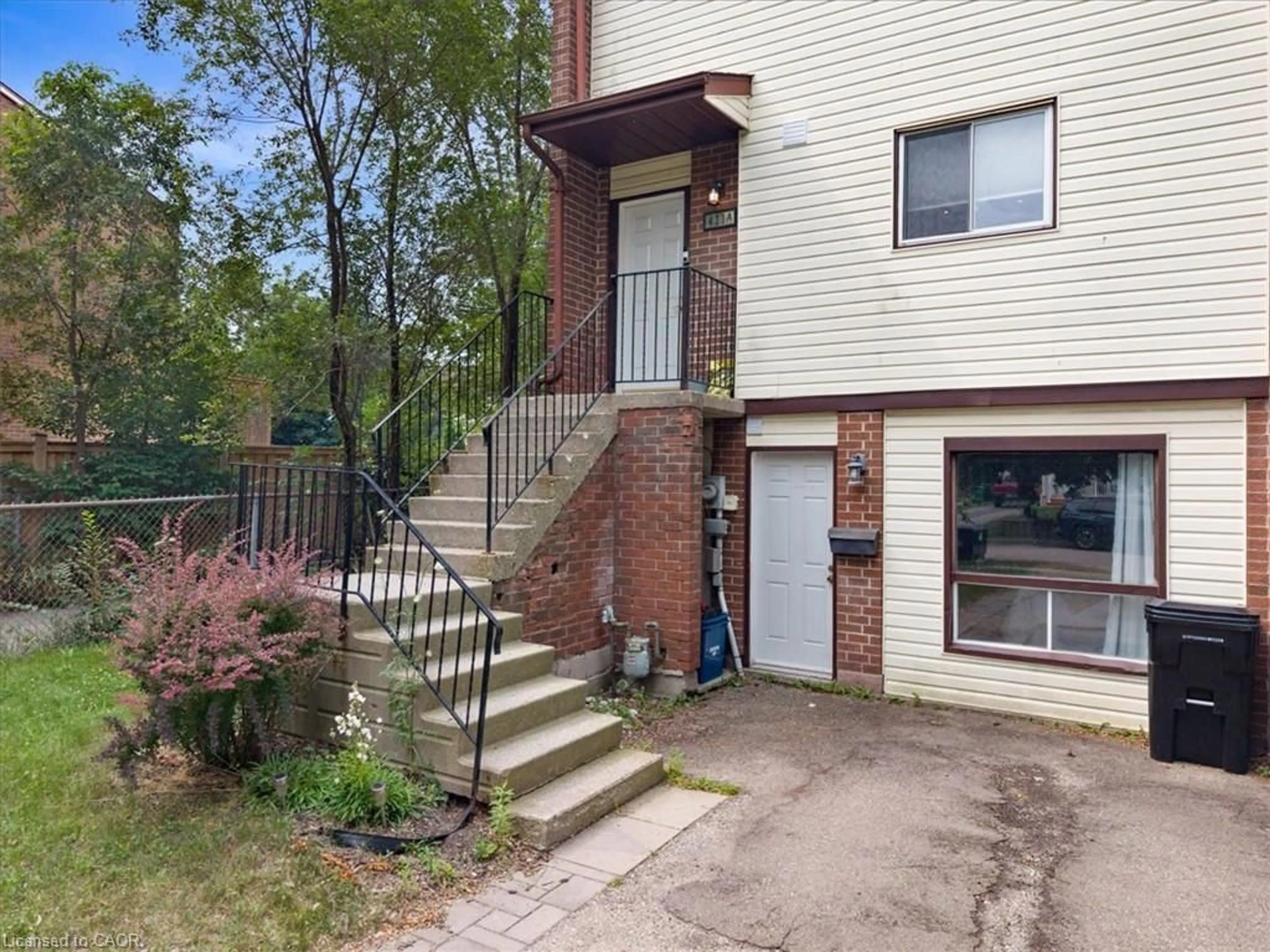 Unknown for 421 Bairstow Cres, Waterloo Ontario N2K 2H7