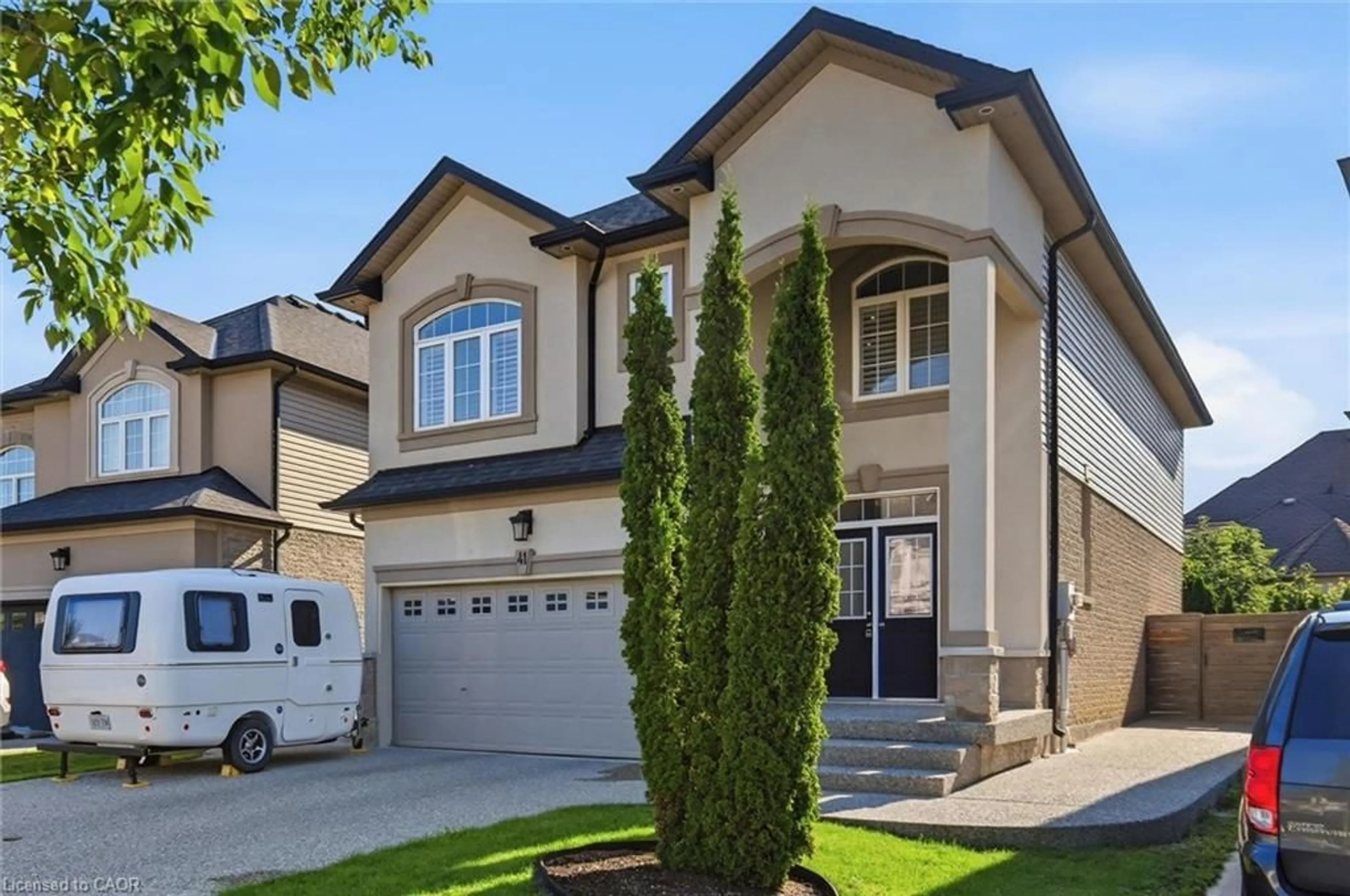 Home with vinyl exterior material, street for 41 Aquasanta Cres, Hamilton Ontario L9B 0H8