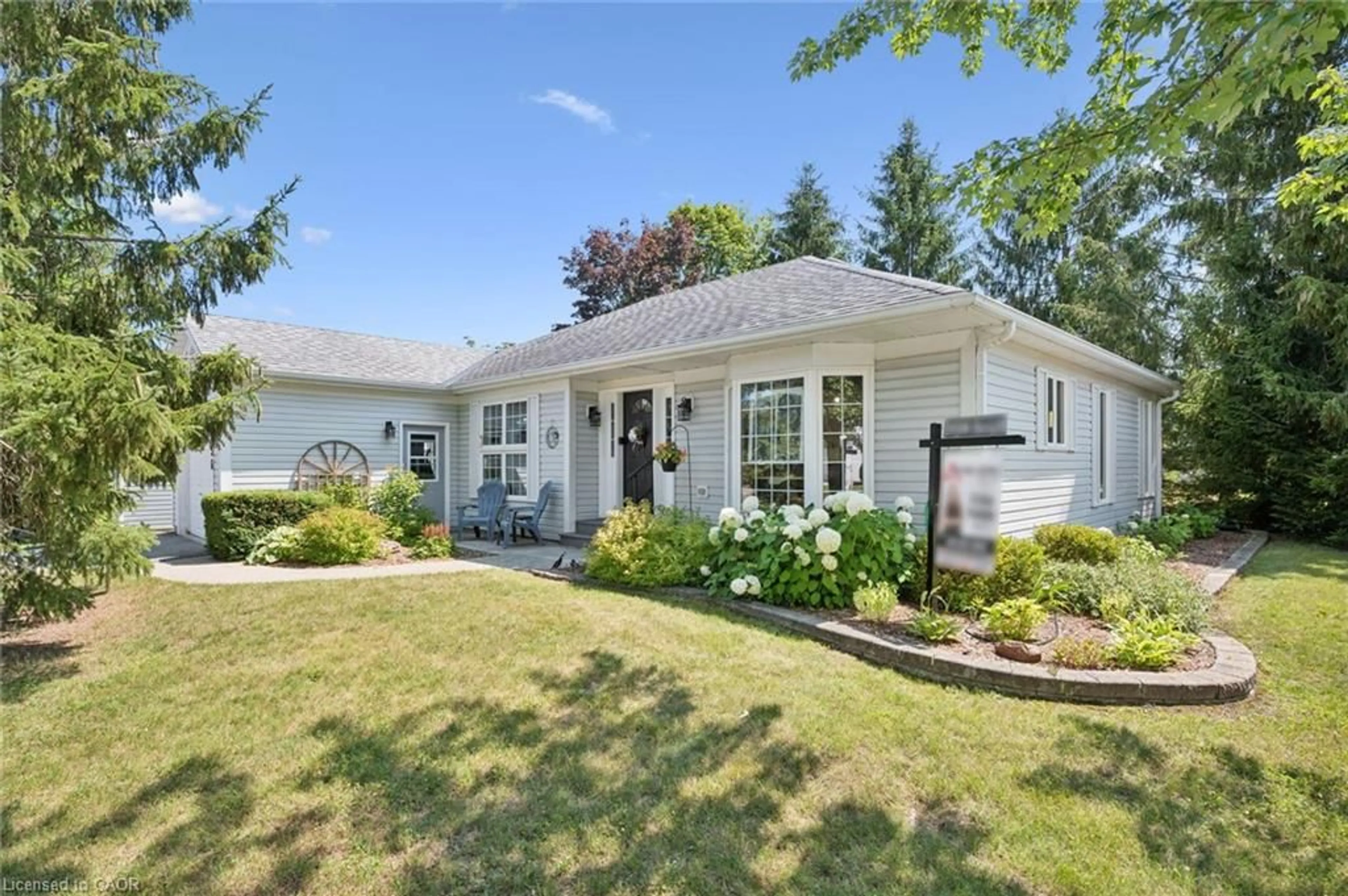 Home with vinyl exterior material, street for 136 Bristlecone Cres, Belwood Ontario N0B 1J0