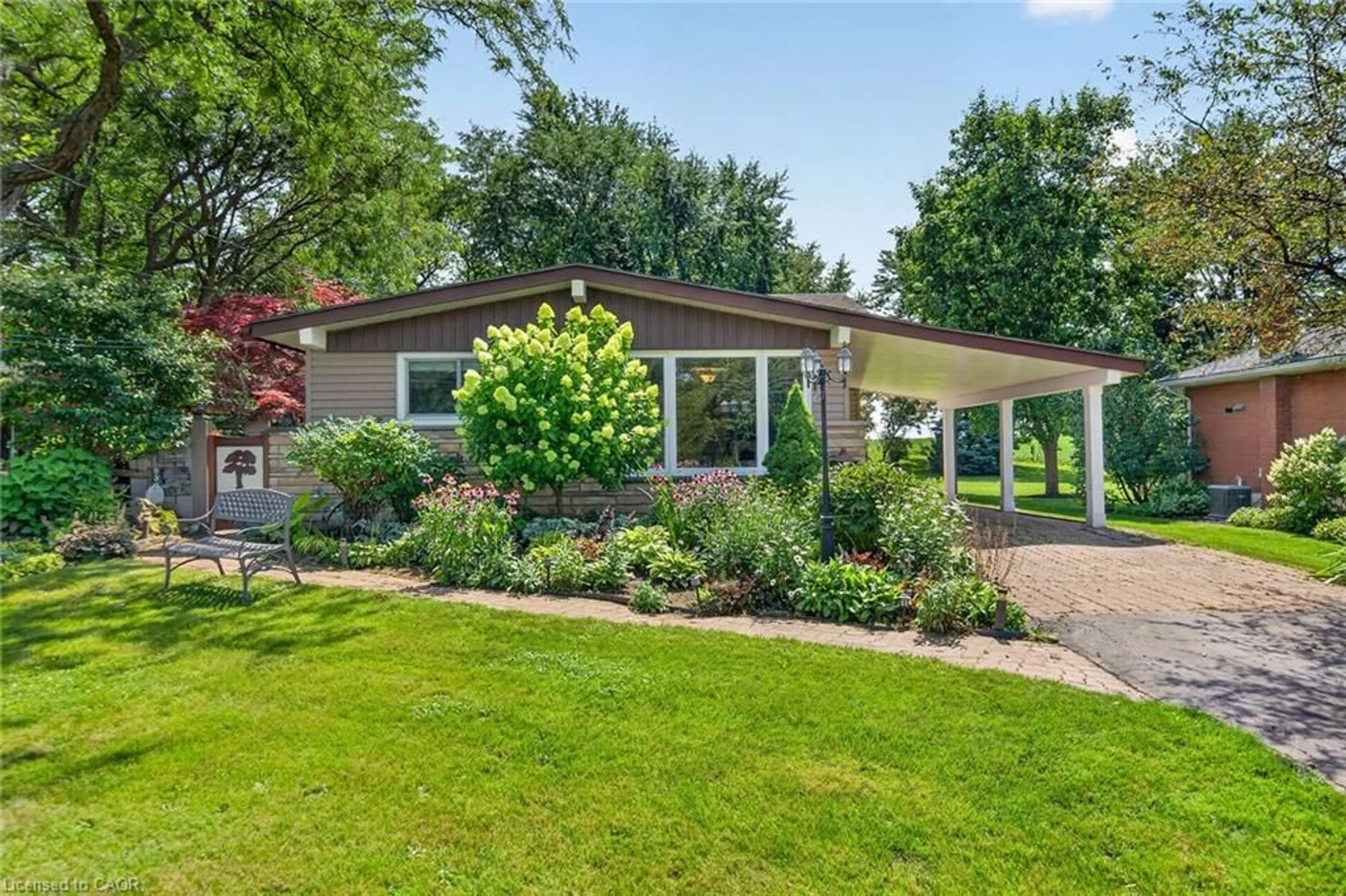 A pic from outside/outdoor area/front of a property/back of a property/a pic from drone, unknown for 8399 Dickenson Rd, Mount Hope Ontario L0R 1W0