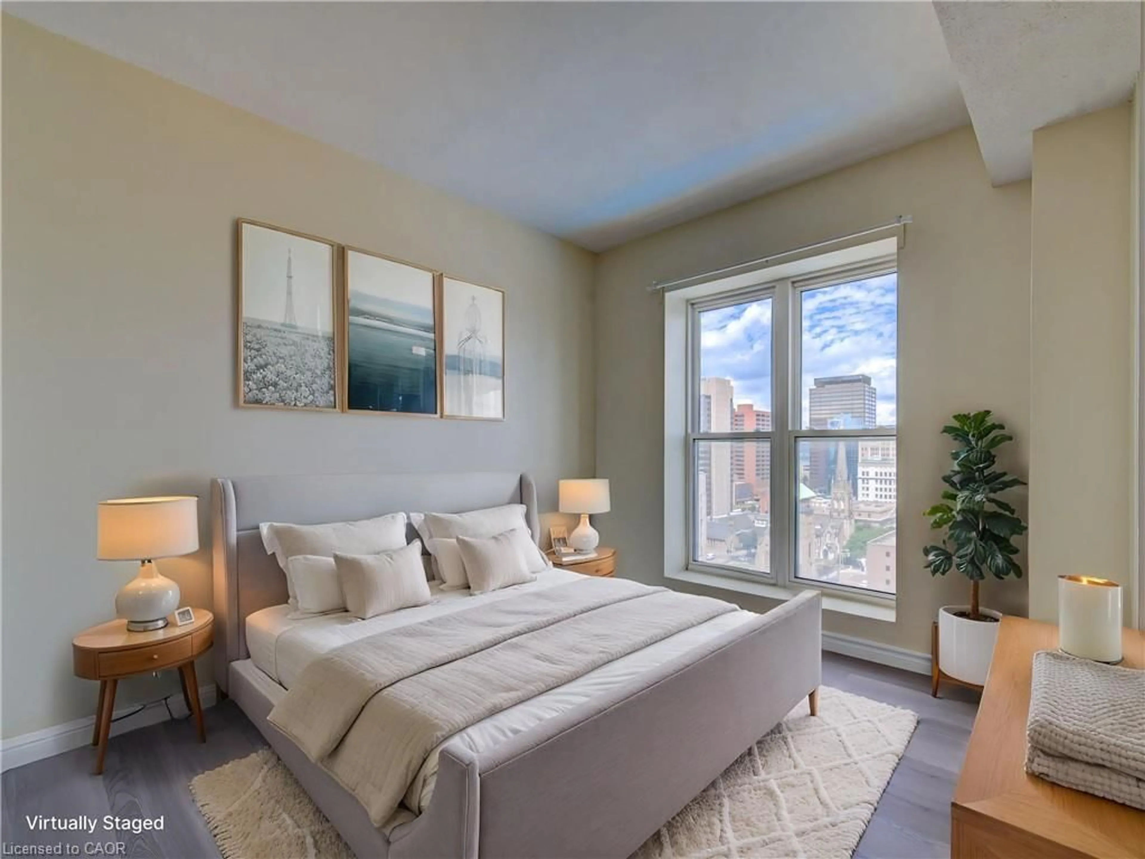 Bedroom with bed, unknown for 135 James St #1402, Hamilton Ontario L8P 2Z6