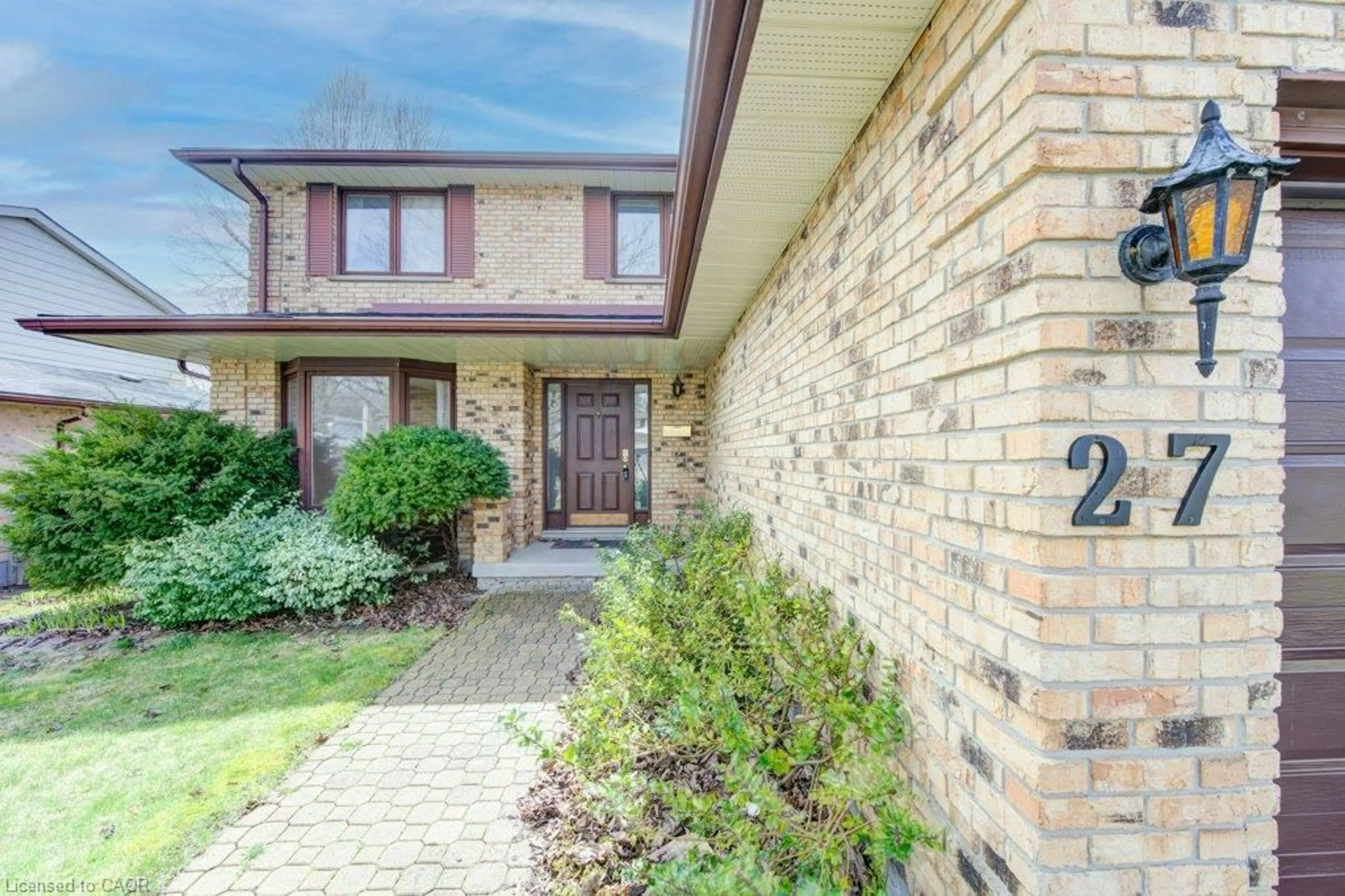 Home with brick exterior material, street for 27 Walmer Gdns, London Ontario N6G 4H4